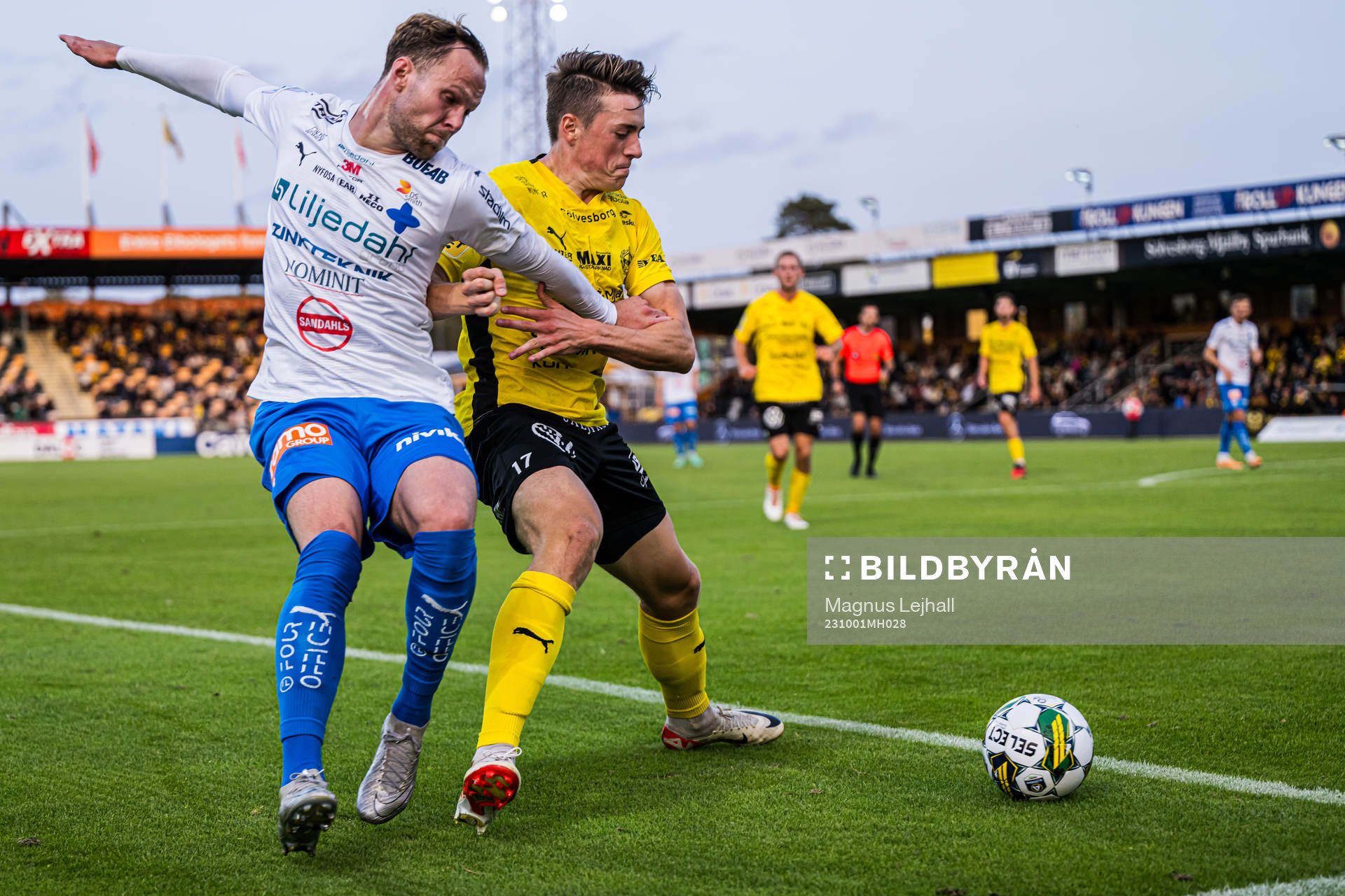 Mjällbys Elliot Stroud och Värnamos Gustav Engvall