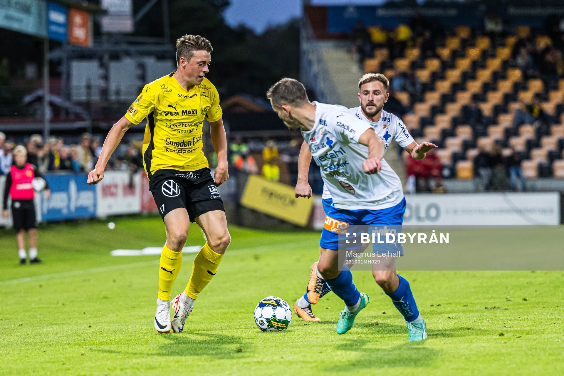 Mjällbys Elliot Stroud mot Värnamos Oscar Johansson och