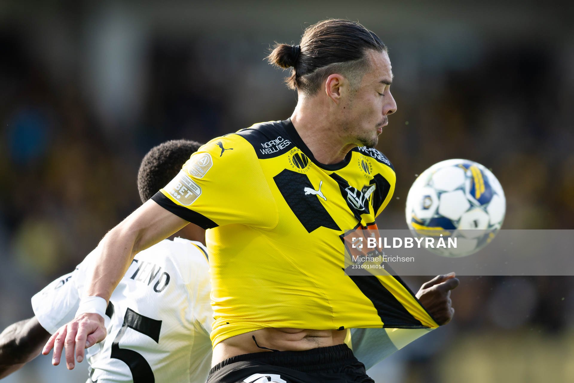 Häckens Amor Layouni och AIKs Erick Otieno