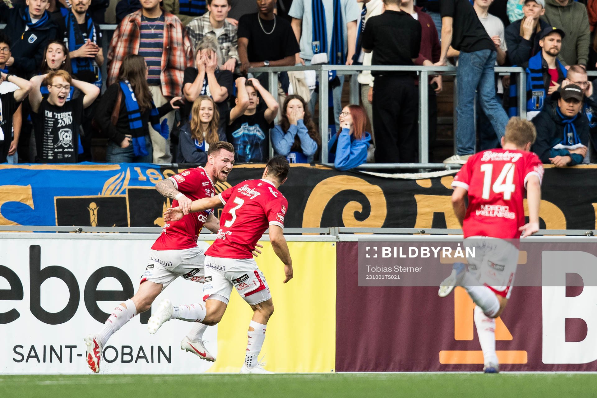 Degerfors Rasmus Örqvist och Sondre Lovseth Rossbach jublar