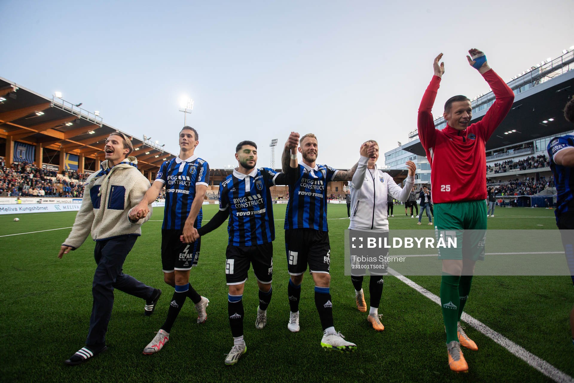 Sirius spelare jublar