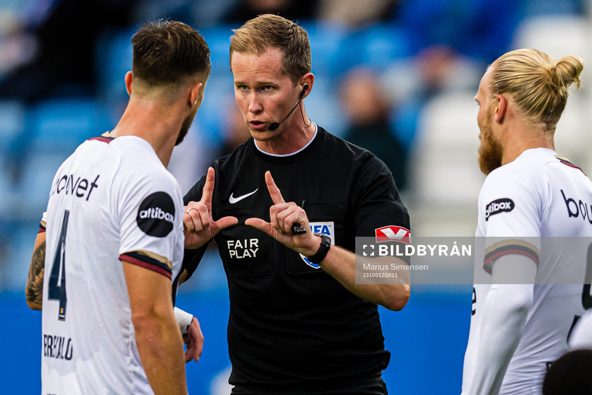 Kristoffer Hagenes, referee