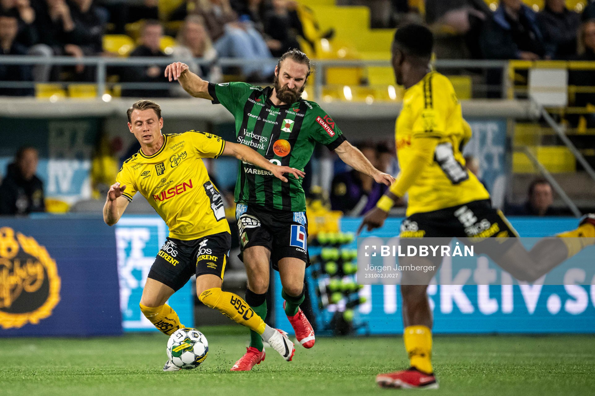 Elfsborgs Simon Hedlund och Varbergs Oskar Sverrisson