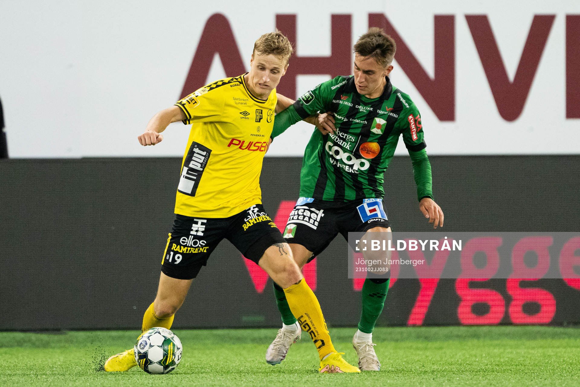 Elfsborgs Jeppe Møldrup Okkels och Varbergs Anton Kurochkin