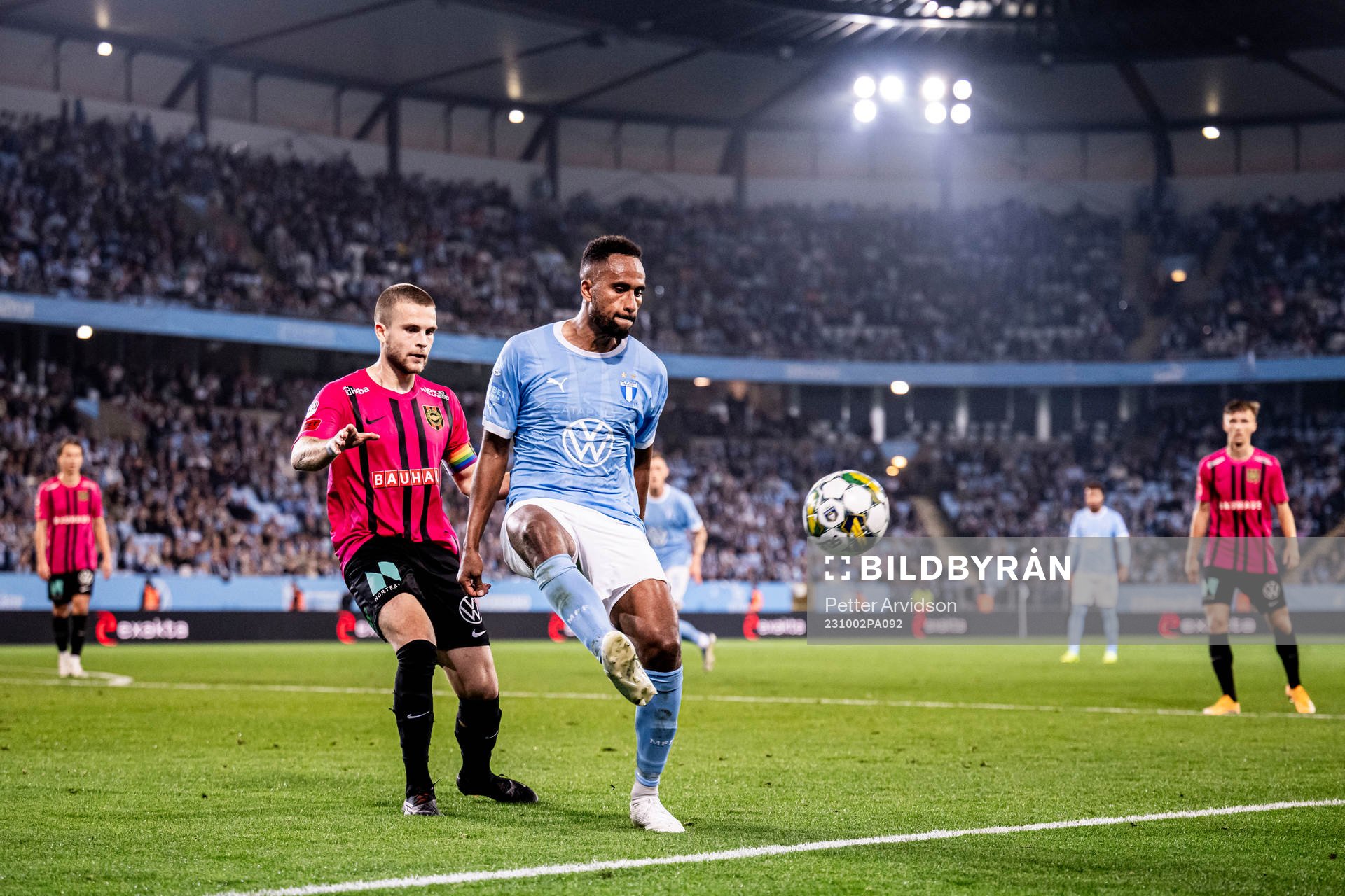 Brommapojkarnas Amadeus Sögaard Malmö FFs Isaac Kiese