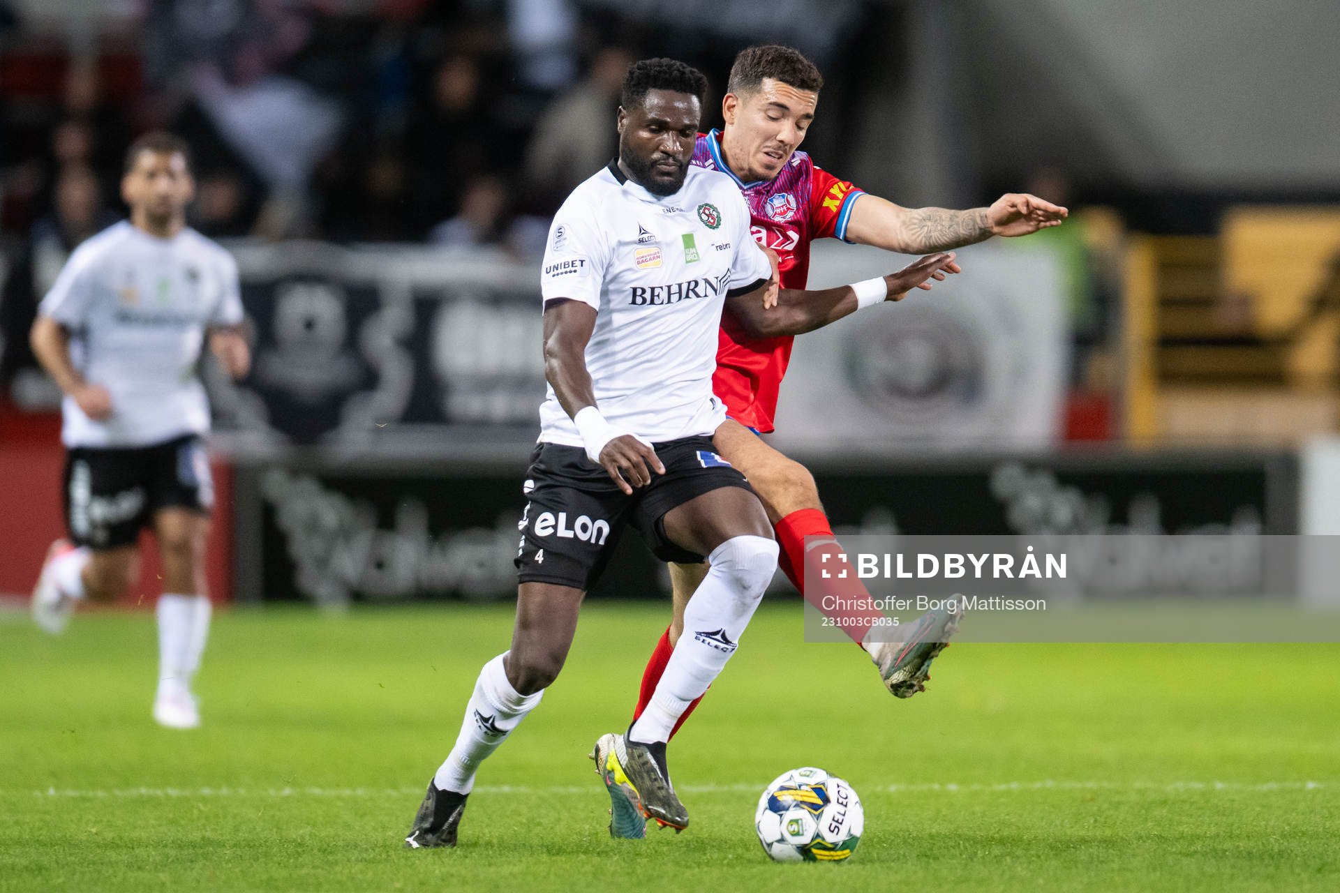 Örebros Nasiru Moro och Helsingborgs Lucas Lima