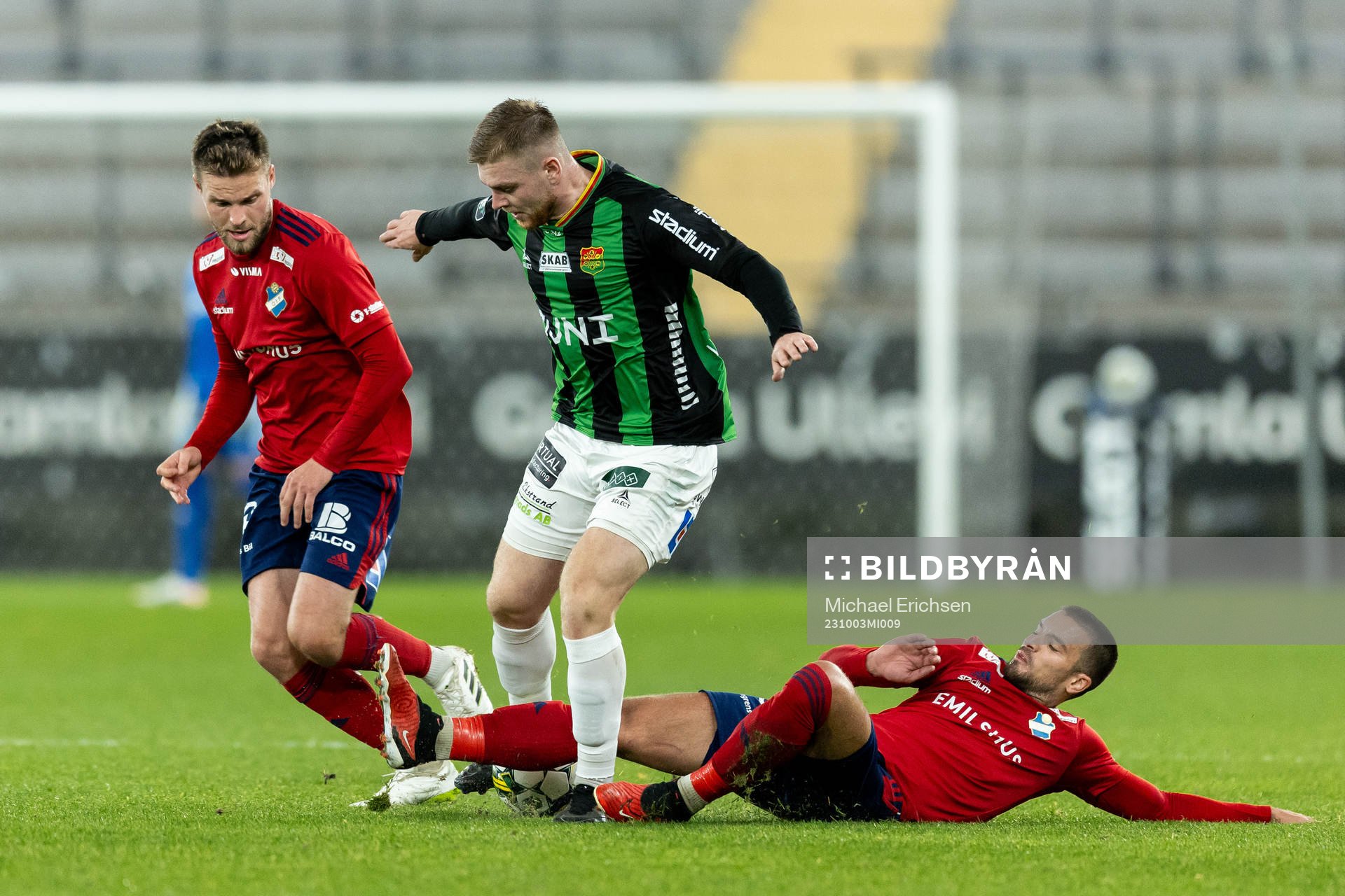 GAIS Dino Salihovic och Östers Niklas Söderberg och