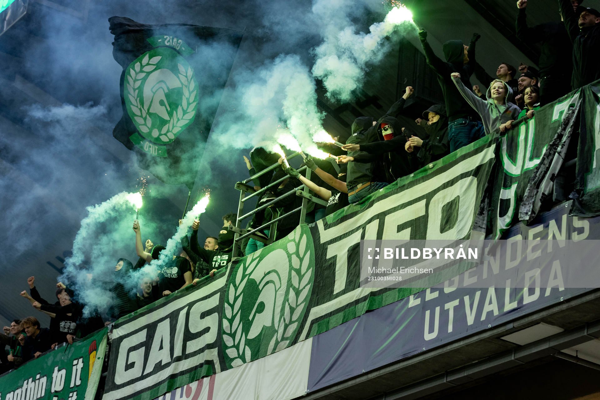 GAIS supportrar jublar