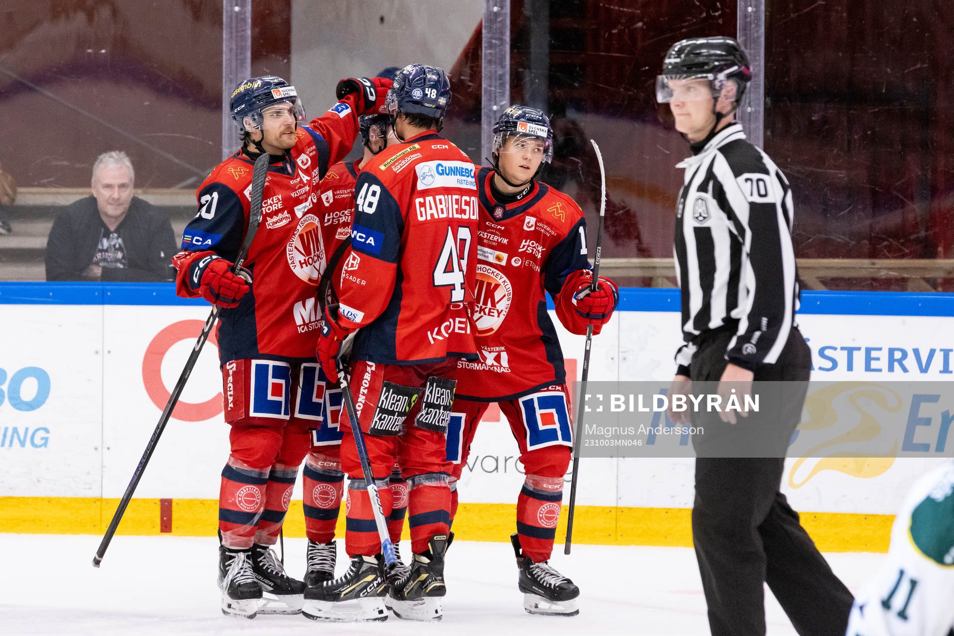Västerviks Theo Jacobsson jublar