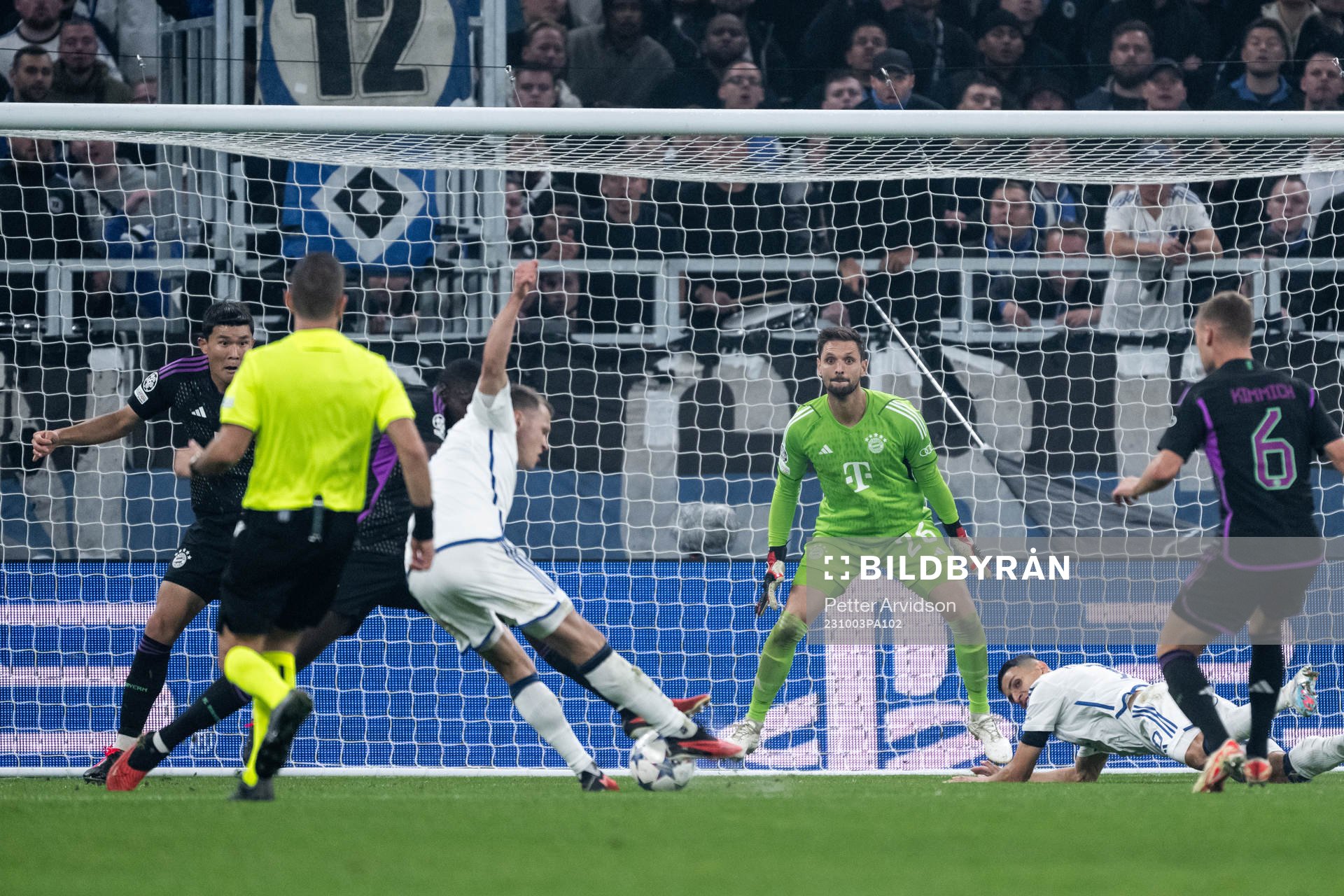Viktor Claesson of Copenhagen and goalkeeper Sven Ulreich