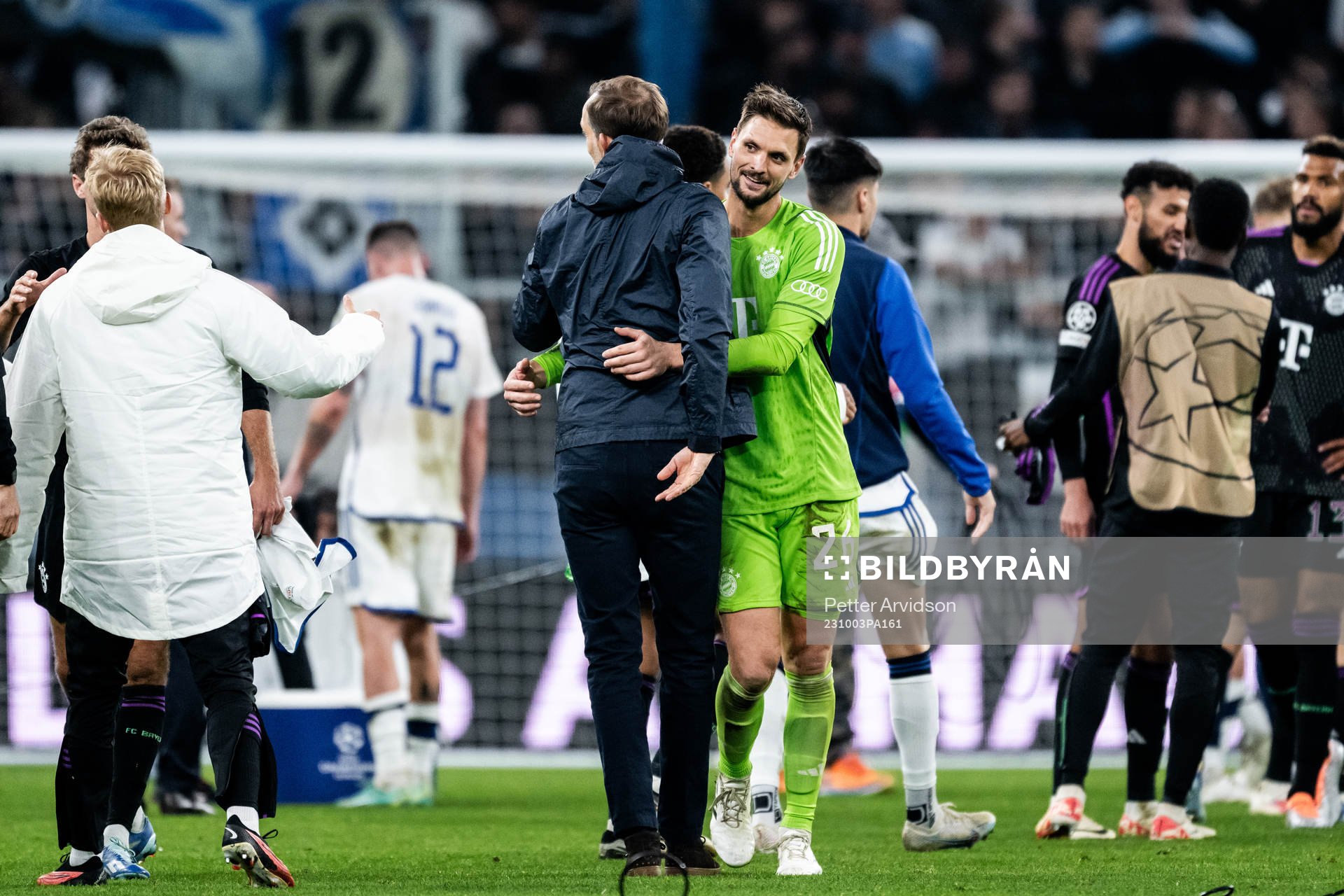 head coach Thomas Tuchel and goalkeeper Sven Ulreich of