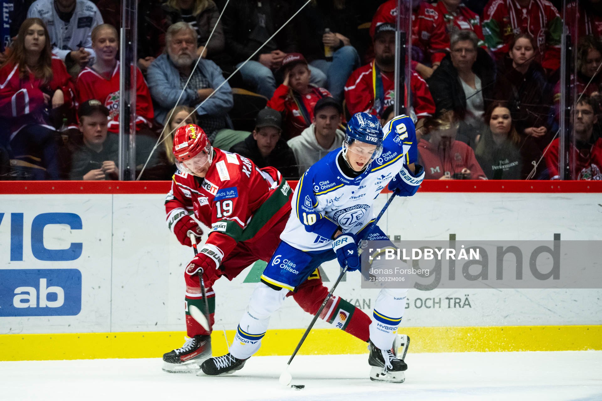 MoDos Erik Karlsson och Leksands Anton Johansson