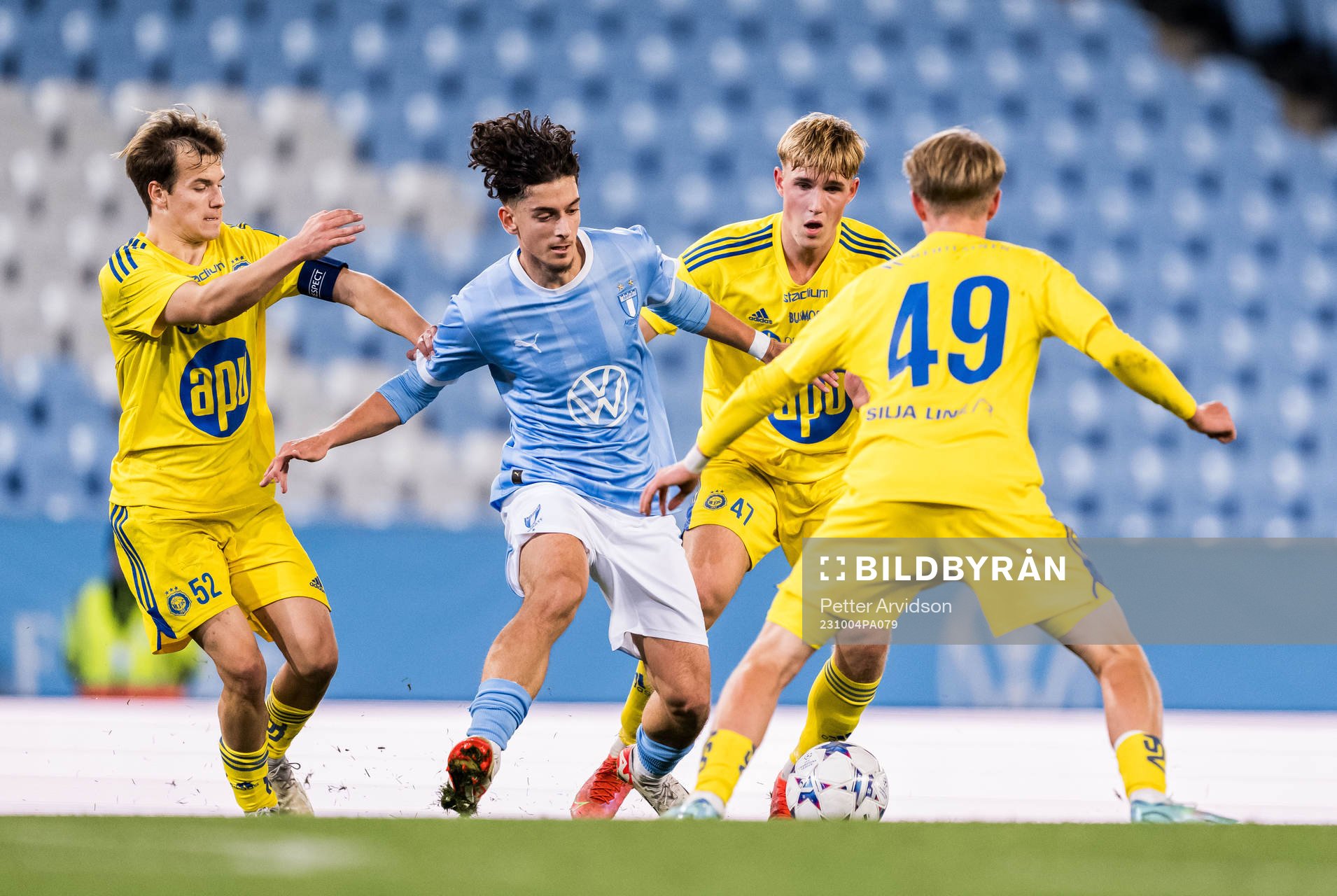 Under fotbollsmatchen i UEFA Youth League mellan Malmö FF