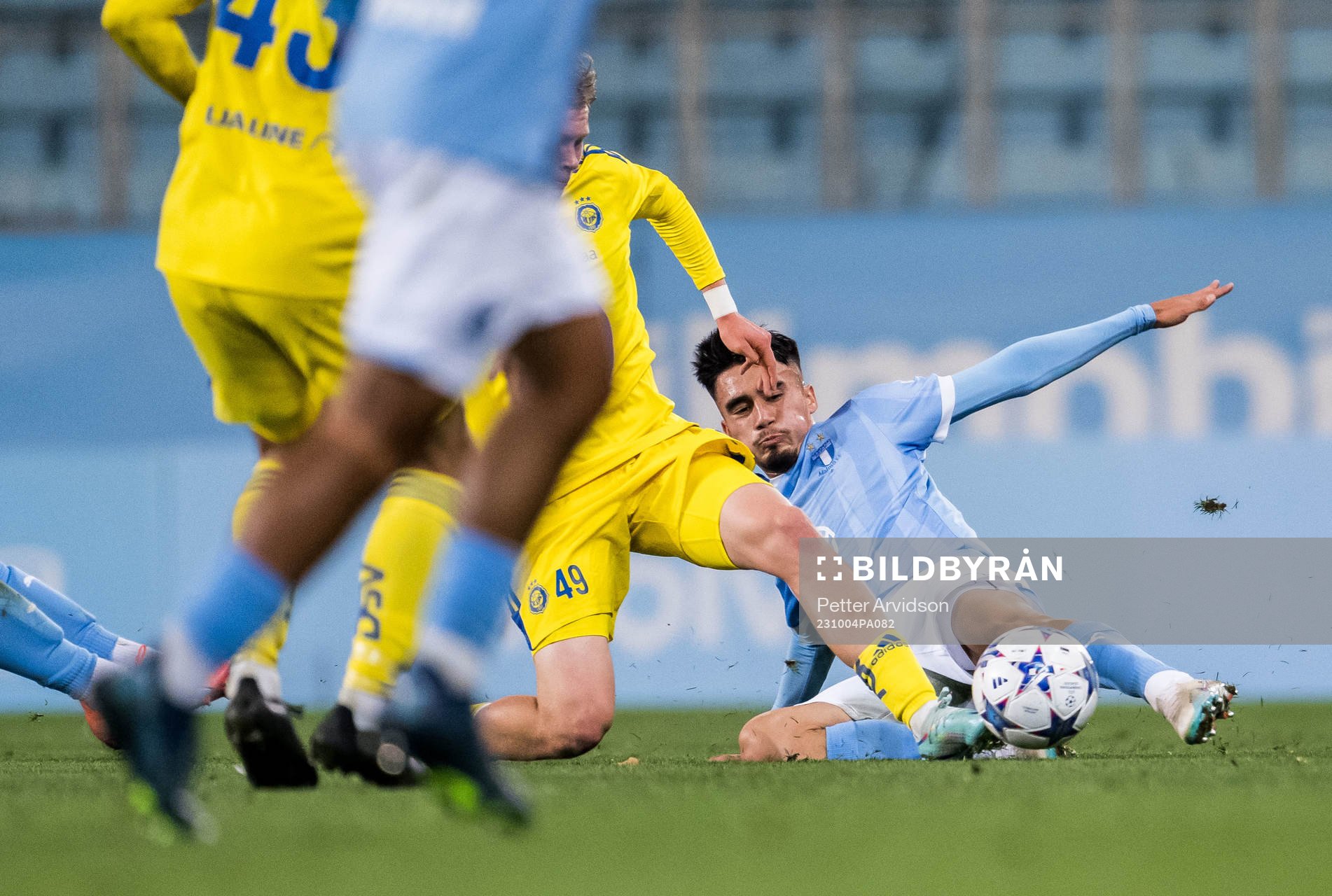 Helsingfors Otto Hannula och Malmö FFs Alexander Hughes