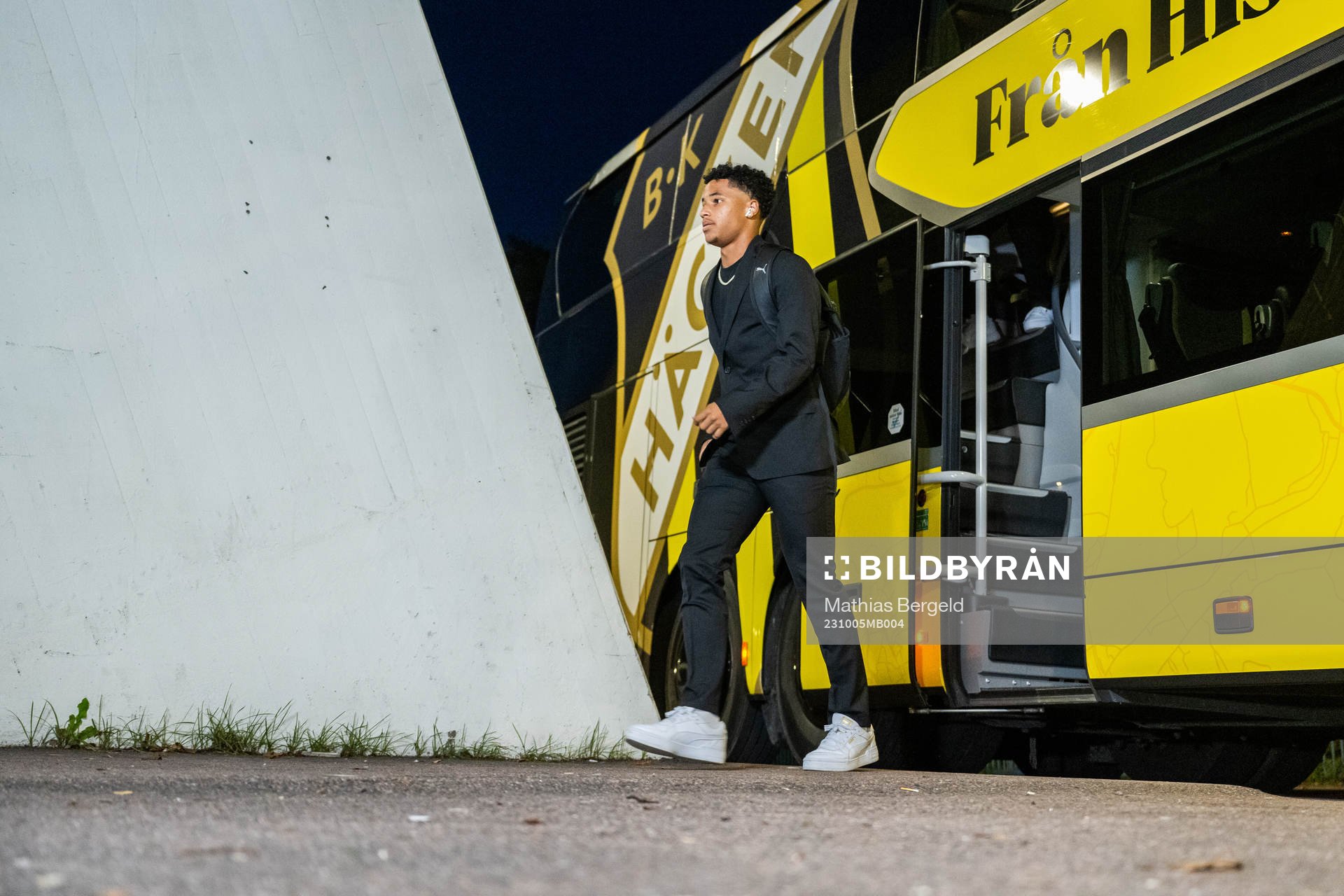 Momodou Lamin Sonko of Häcken arrives