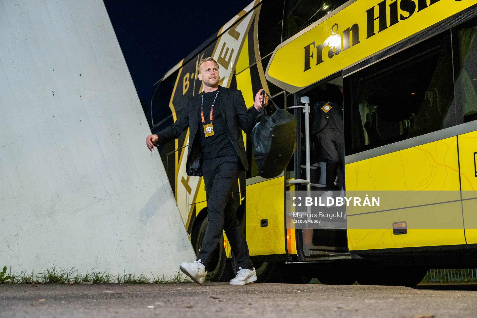 Goalkeeper Peter Abrahamsson of Häcken arrives