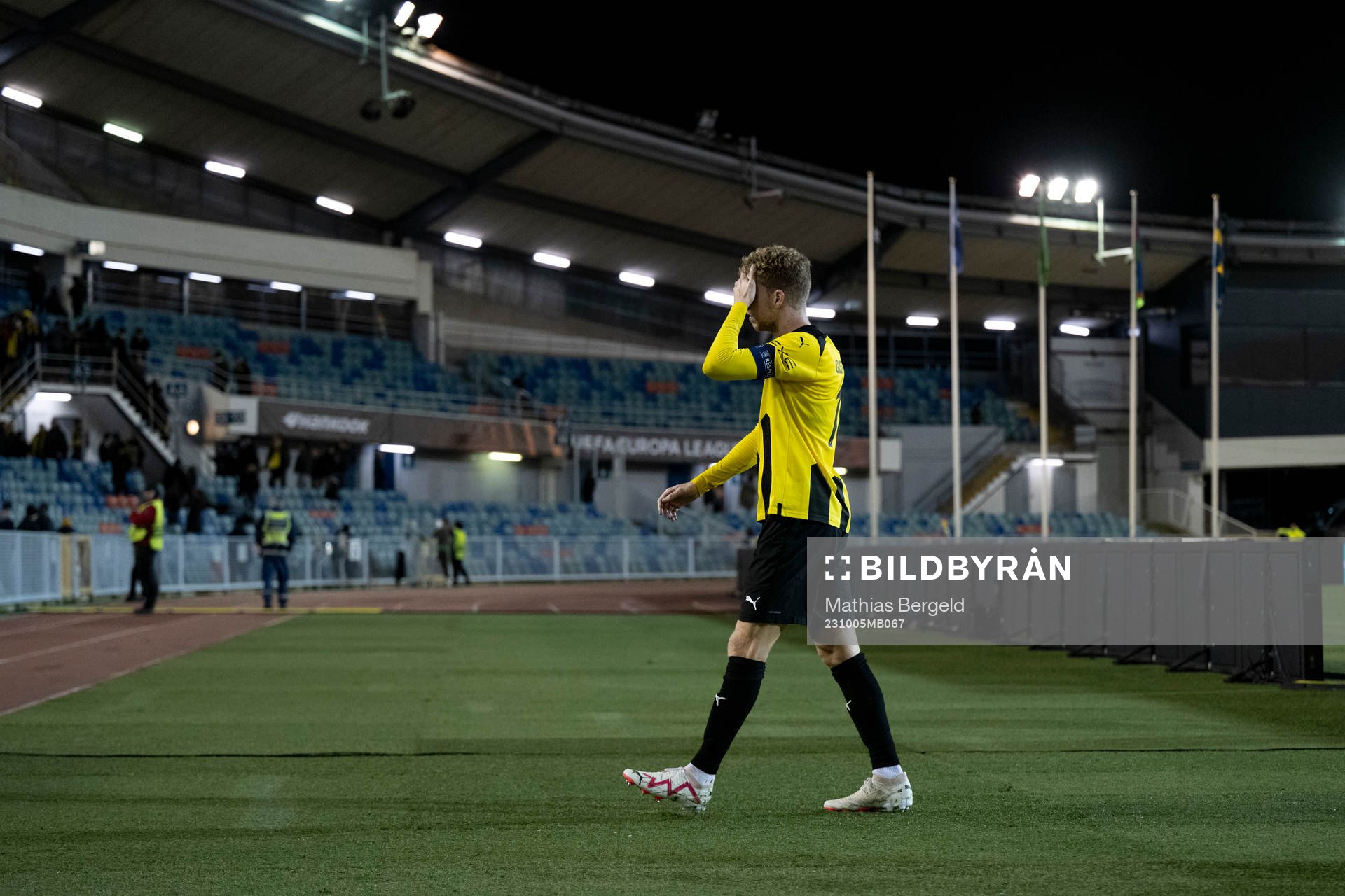 Samuel Gustafson of Häcken looks dejected