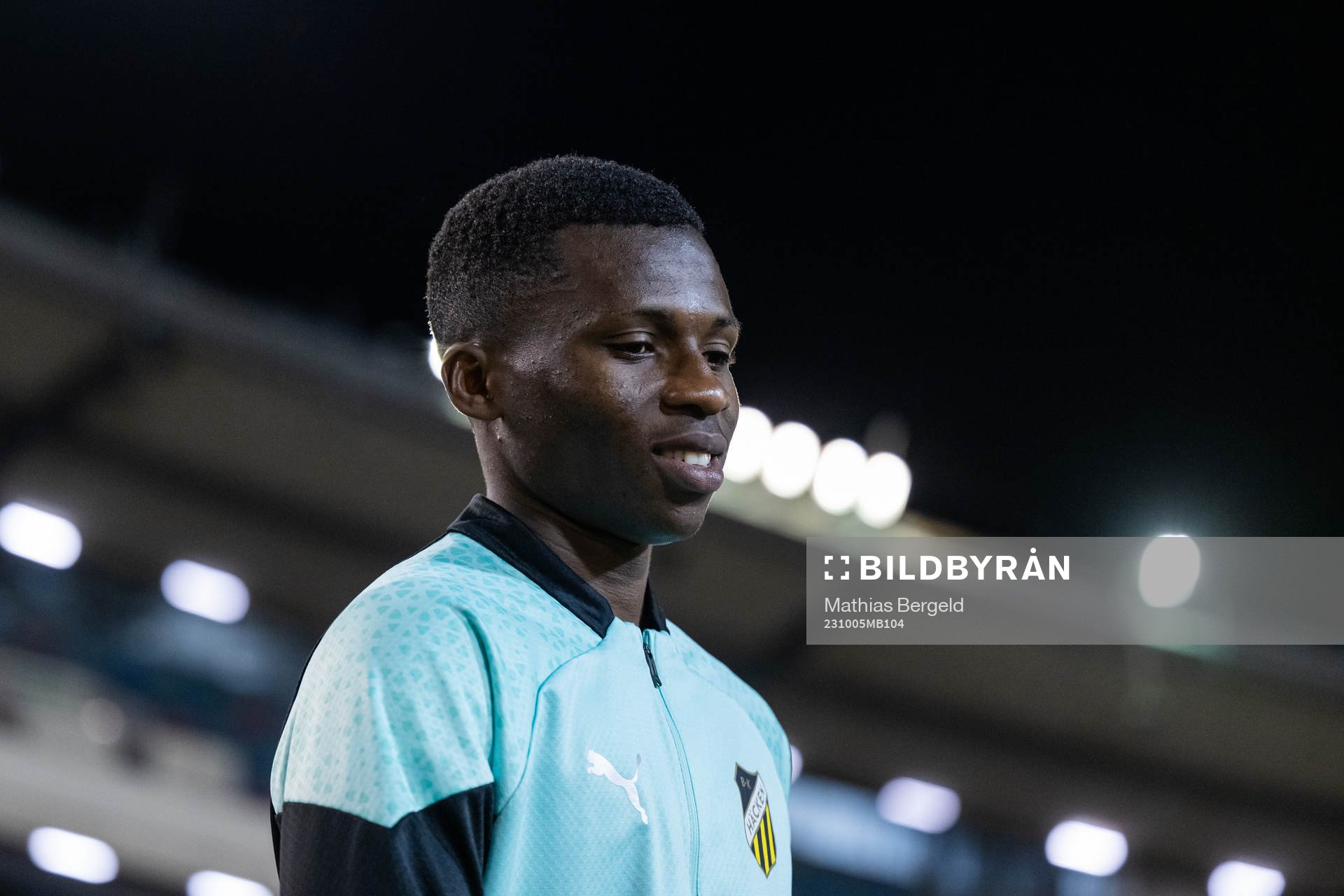 Akoua Romeo Amane of Häcken enters the pitch