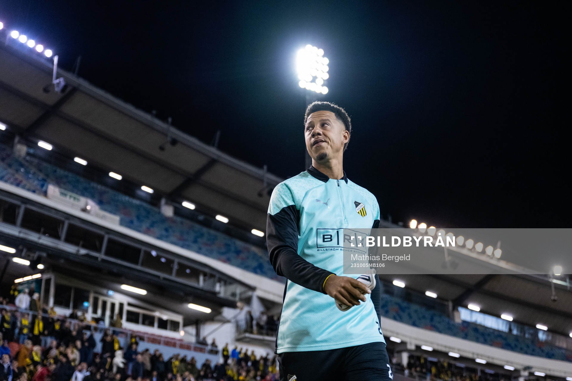 Tobias Sana of Häcken enters the pitch