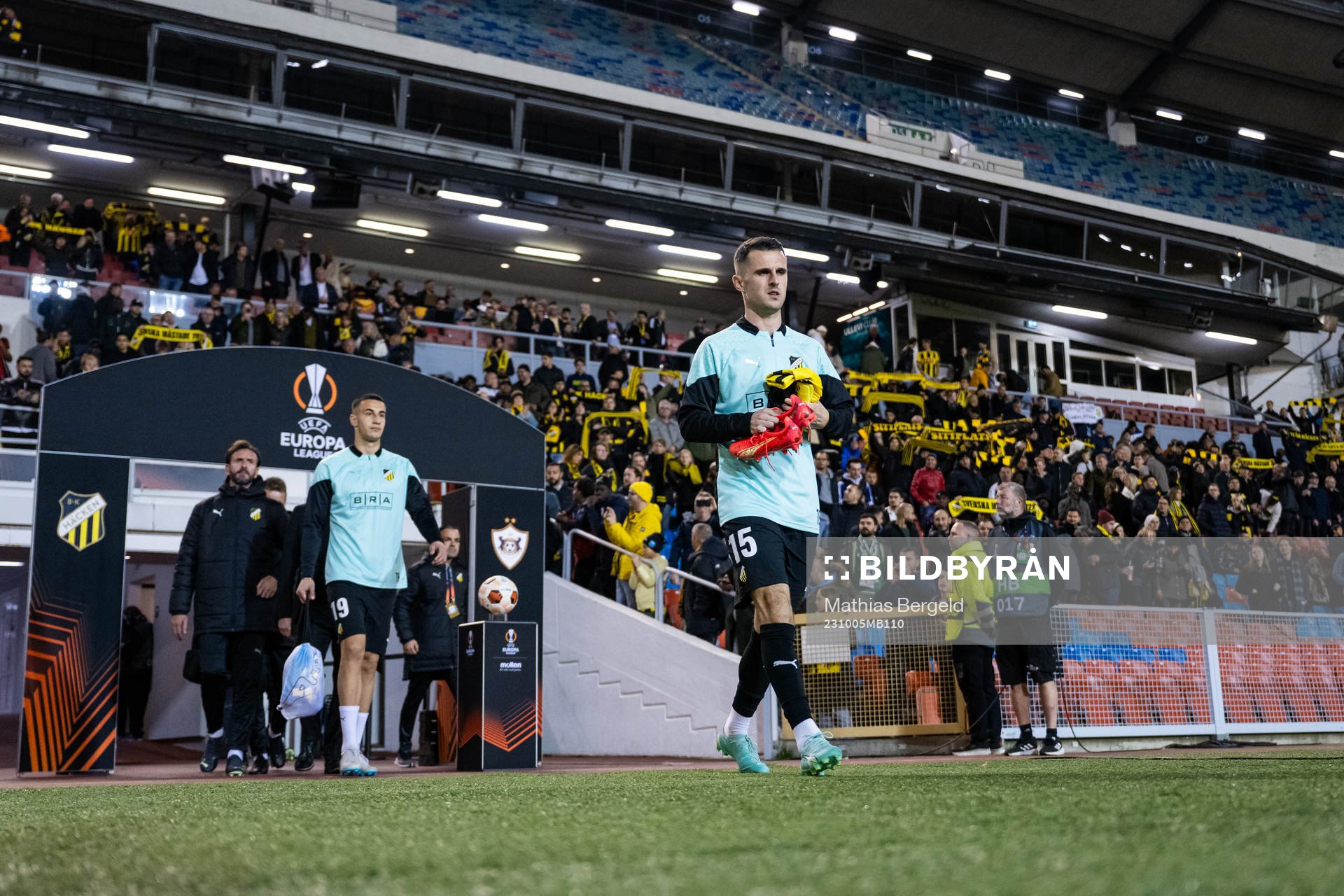Srdjan Hrstic and Kadir Hodzic of Häcken enter the pitch