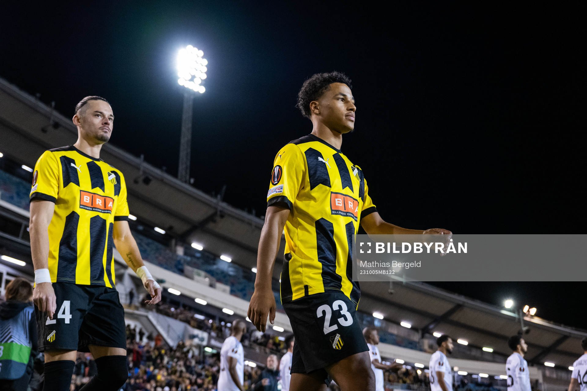 Amor Layouni and Momodou Lamin Sonko of Häcken enter the