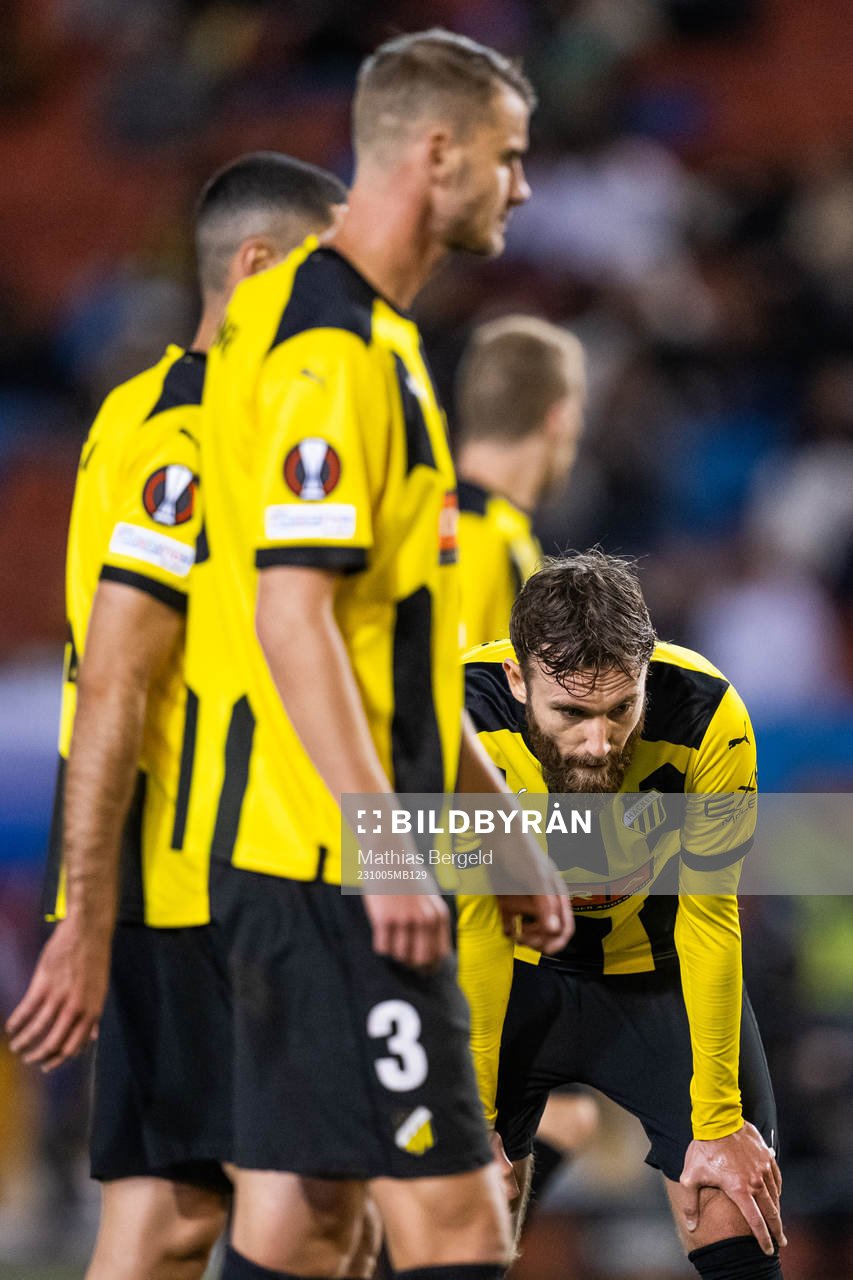 Simon Sandberg of Häcken looks dejected