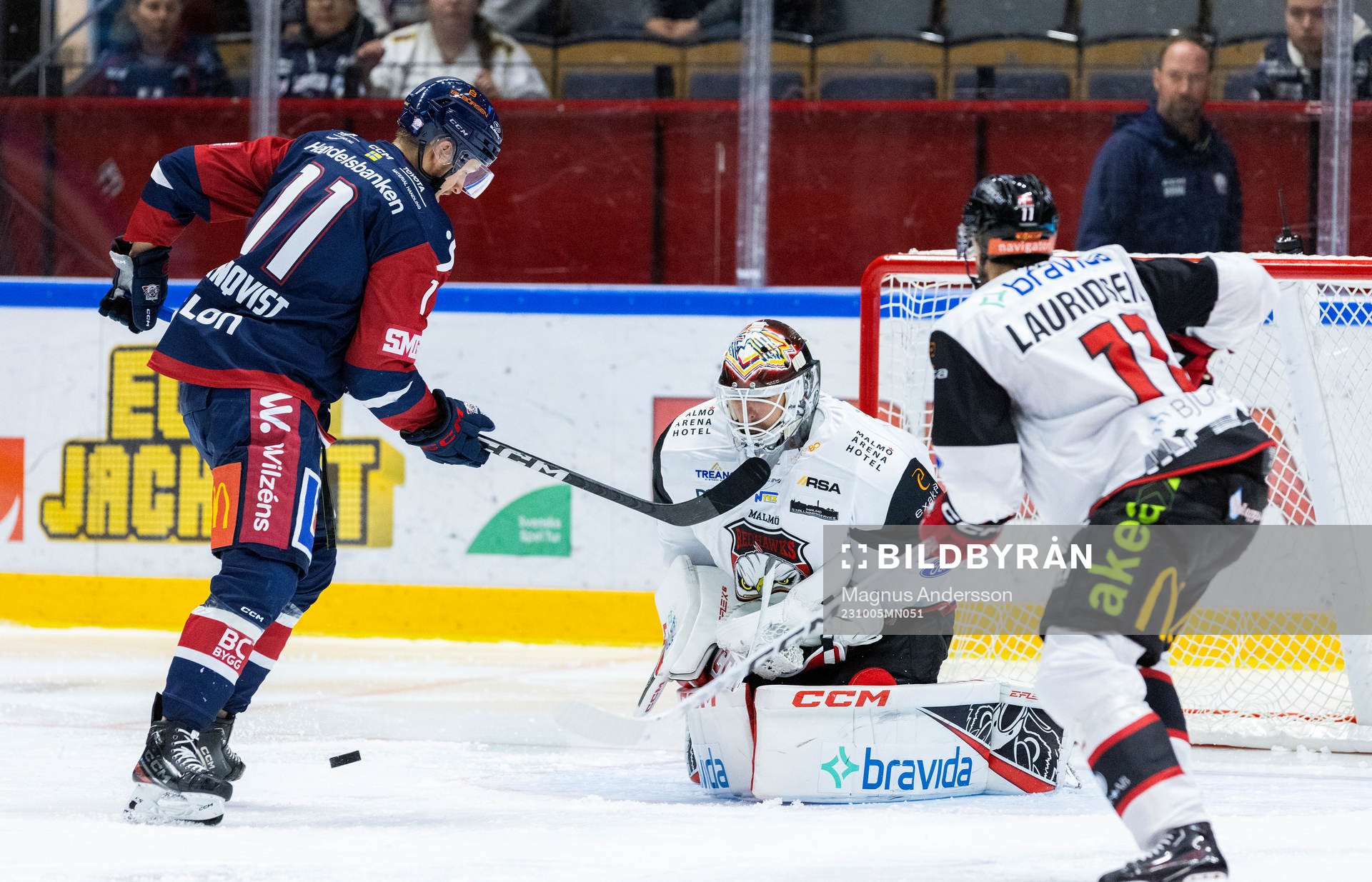Linköpings Henrik Törnqvist och Malmö Redhawks målvakt