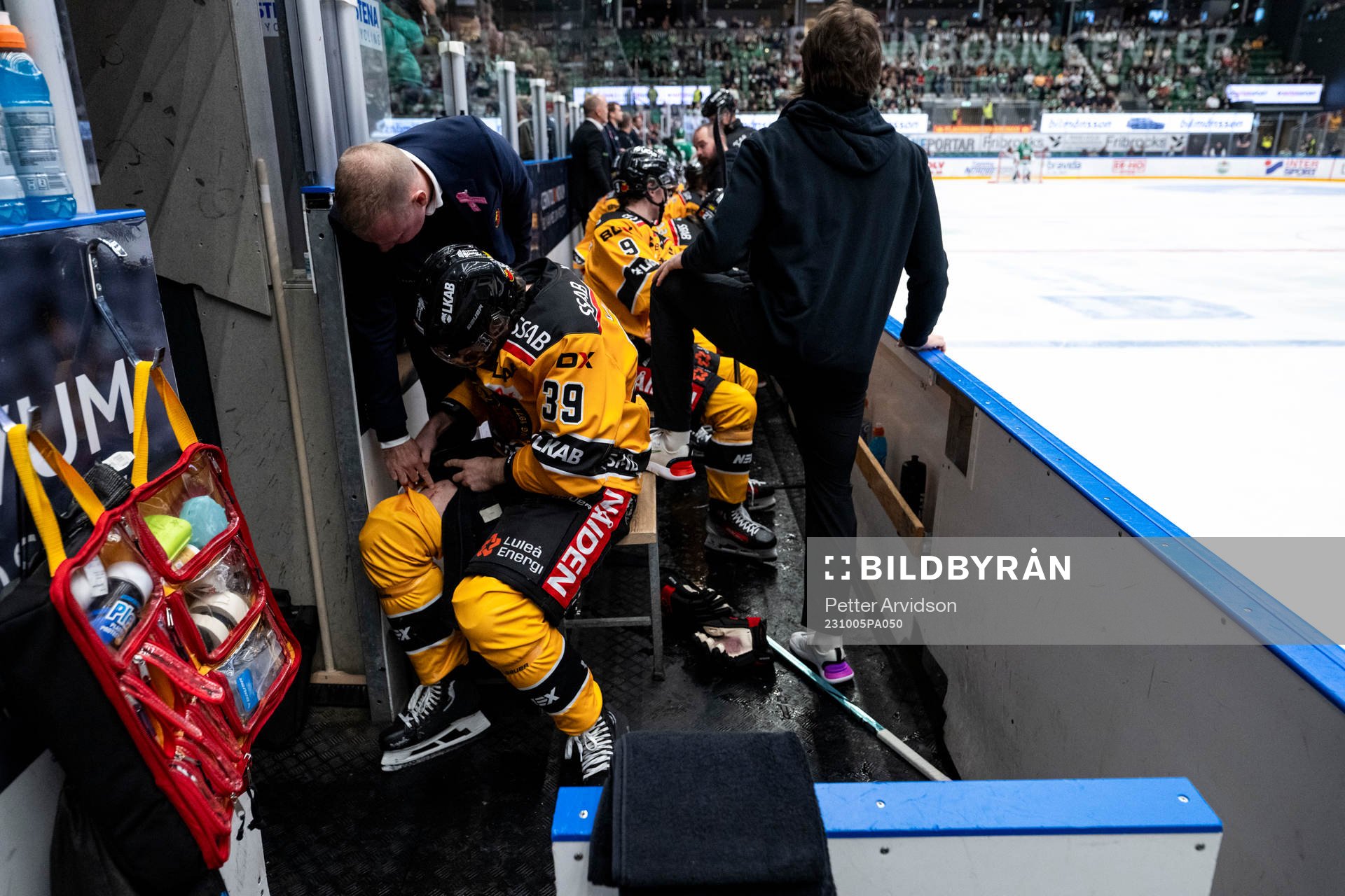 Luleås Pontus Själin har ont