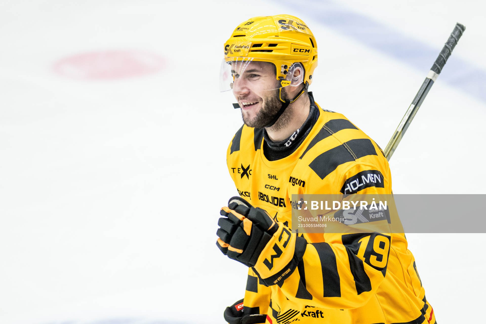 Skellefteås Martins Dzierkals jublar