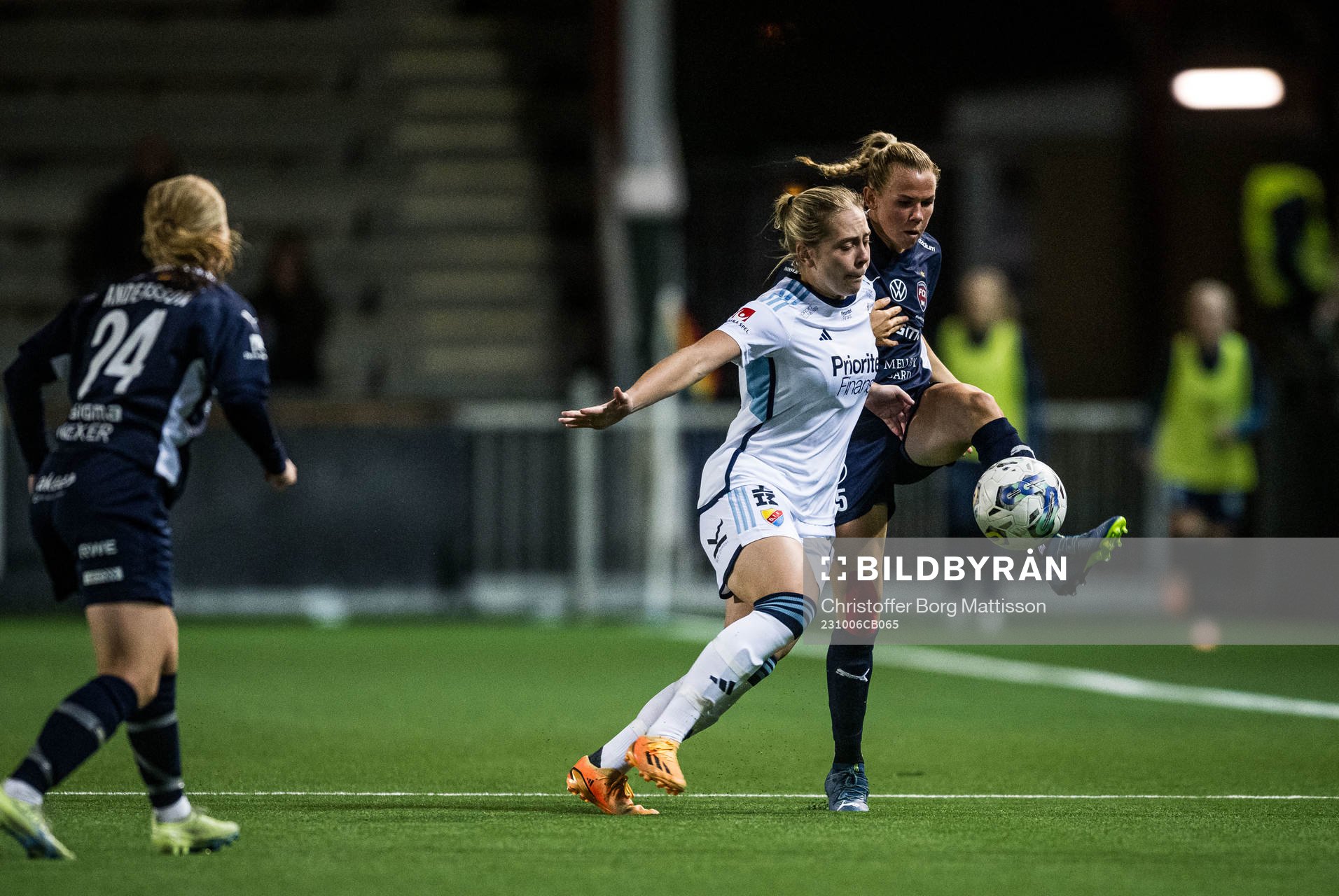 Djurgårdens Alice Bergström och FC Rosengårds Jessica Wik