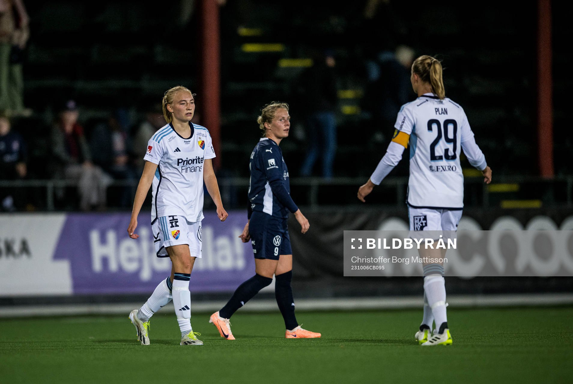 Djurgårdens Stinalisa Johansson och FC Rosengårds Emilia