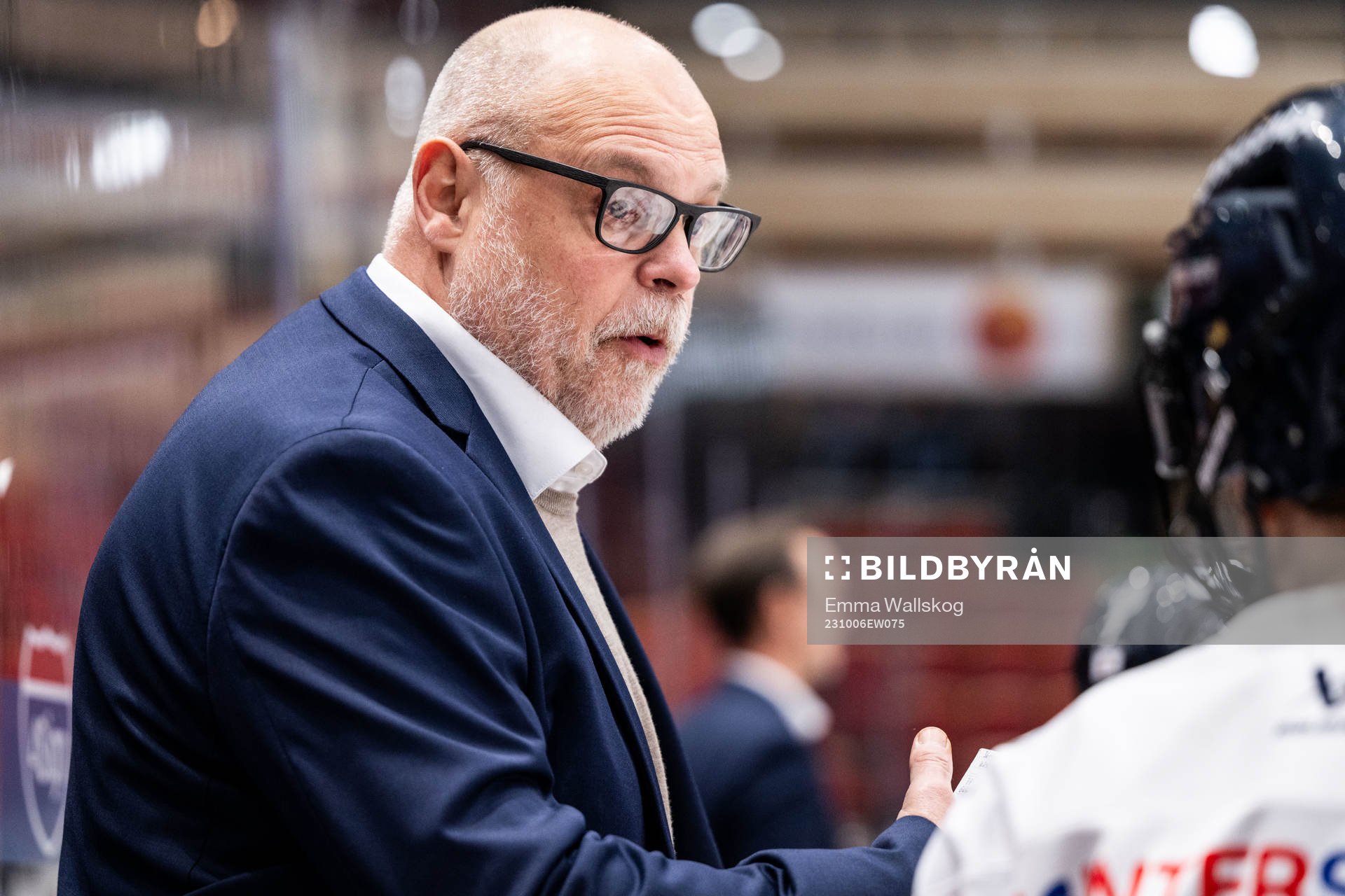 HV71s tränare Ulf Hall