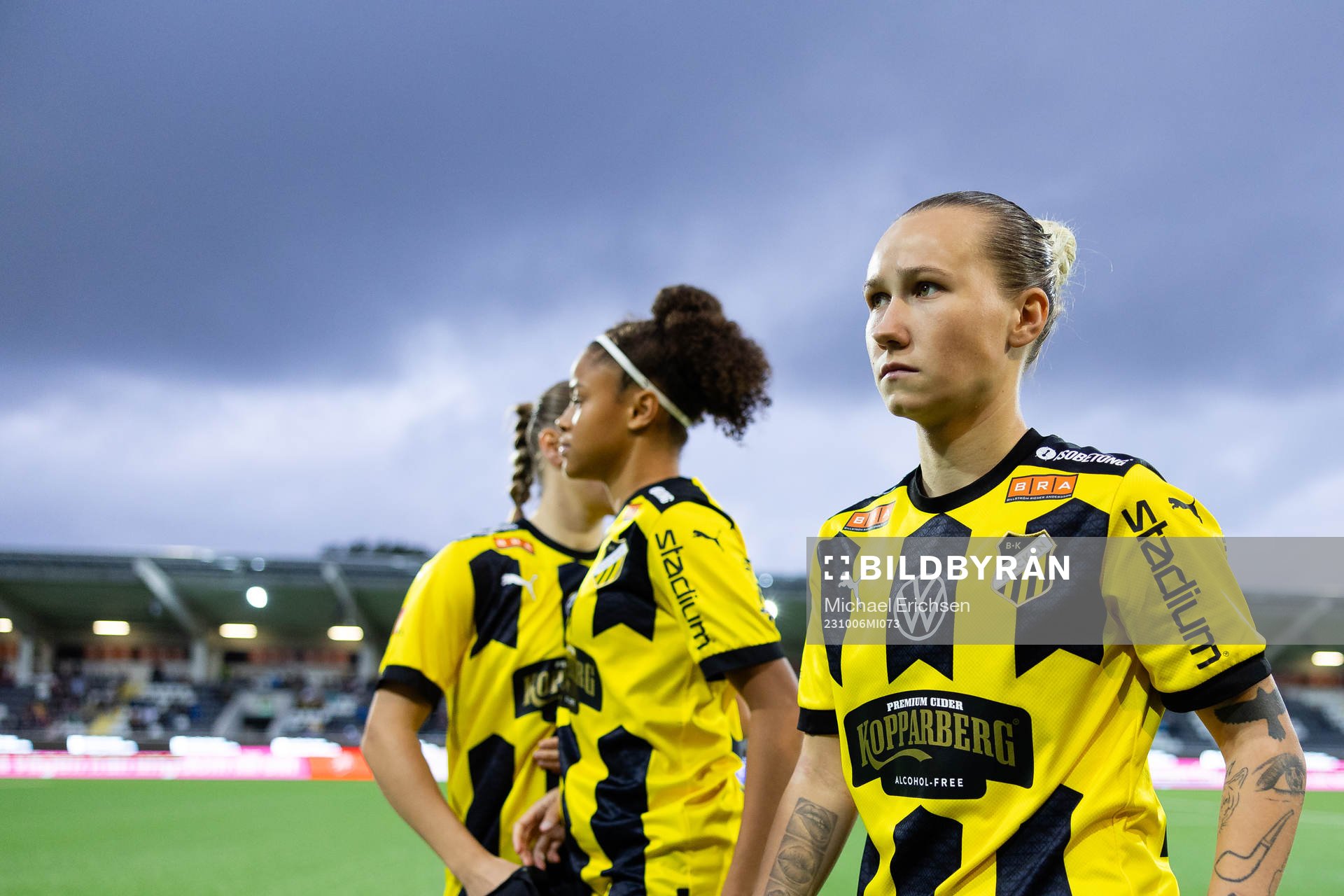 Häckens Marika Bergman Lundin innan fotbollsmatchen i