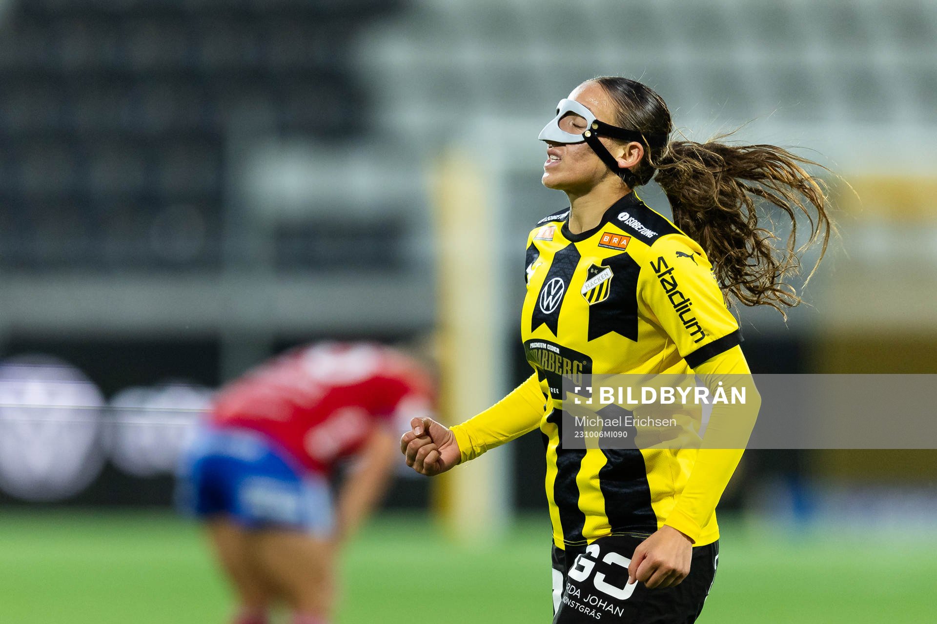 Häckens Rusul Rosa Kafaji jublar