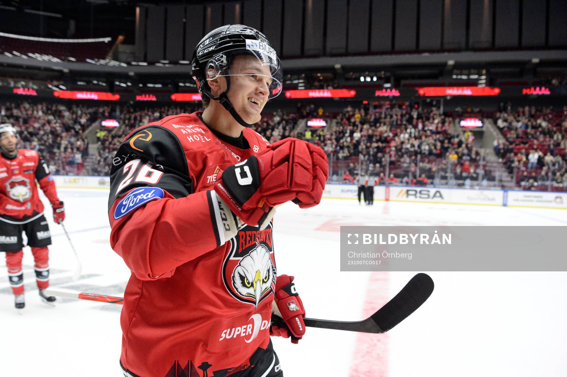 Malmö Redhawks Teemu Kivihalme jublar