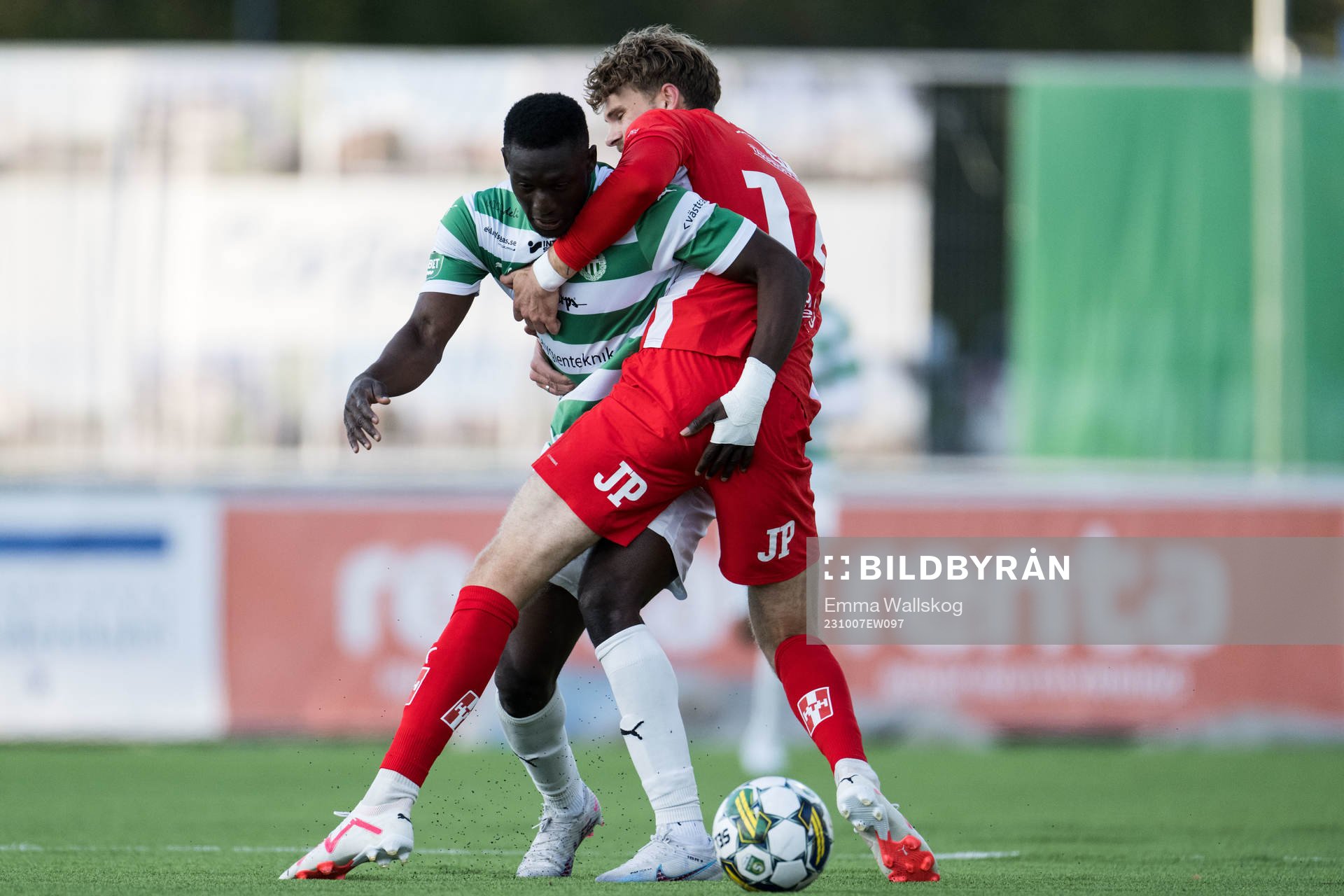 Västerås SKs Ibrahim Yalatif Diabaté och Jönköpings