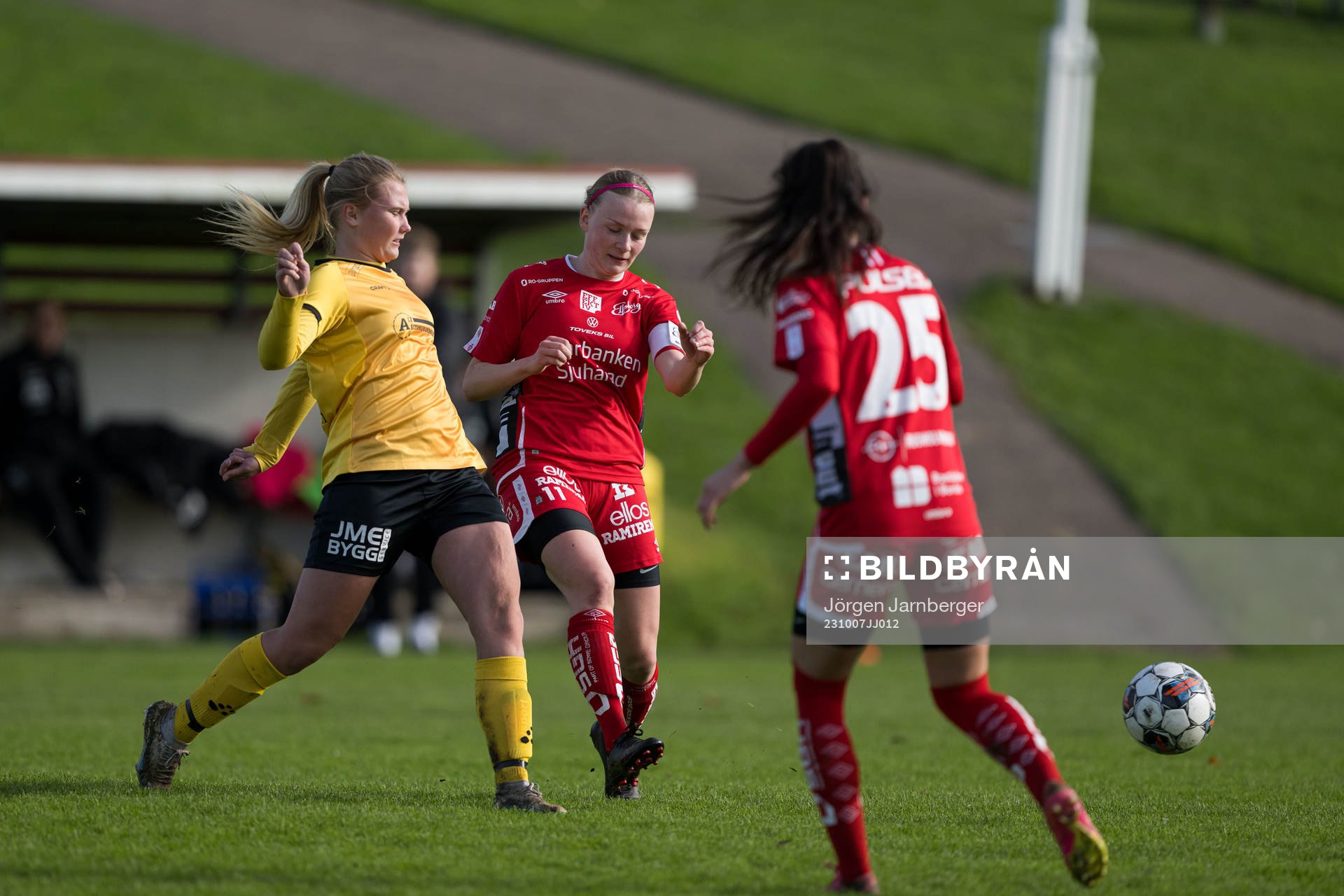 Skepplandas Amanda Westberg och Elfsborgs Leann Nyström