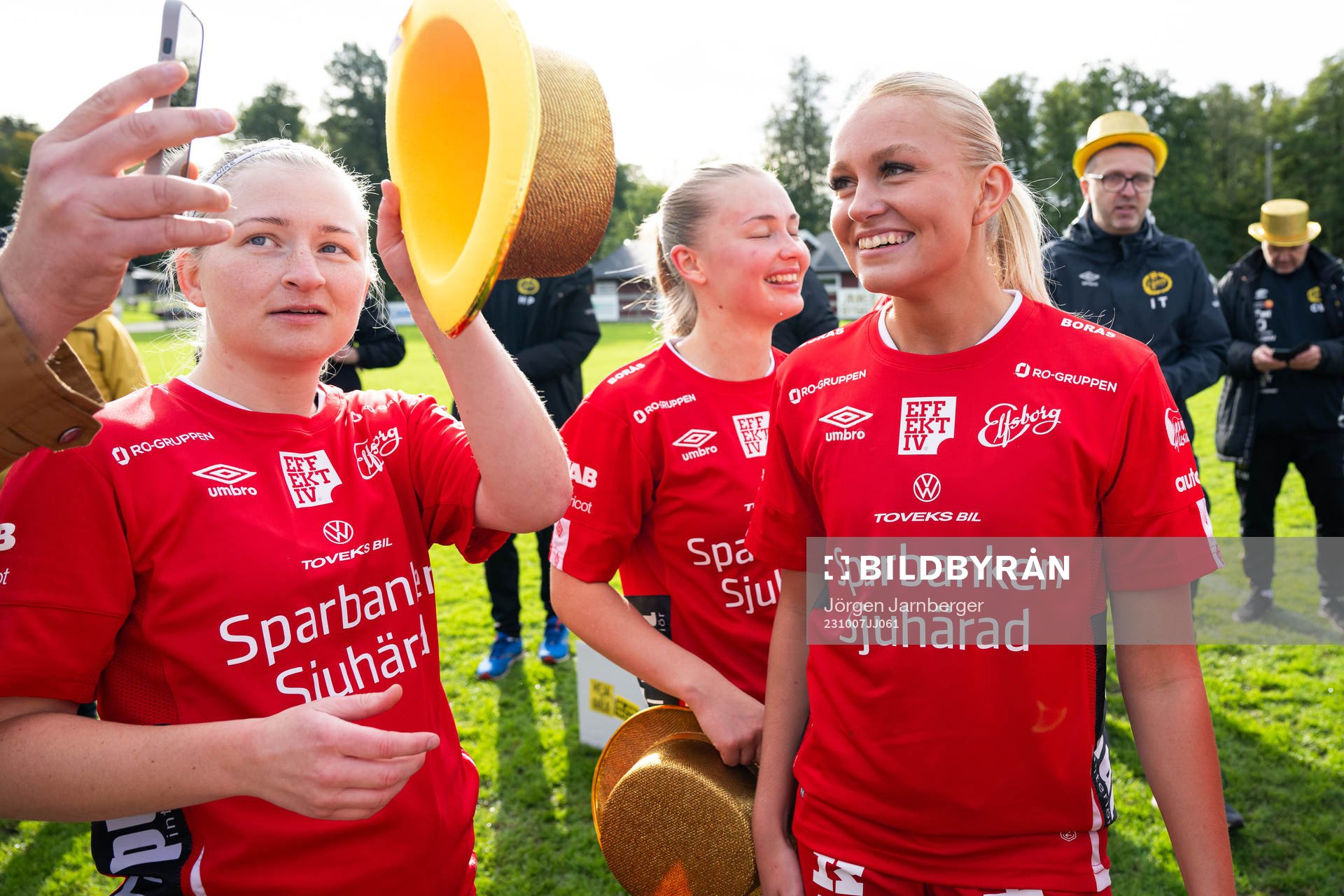 Elfsborgs spelare och ledare firar seriesegern
