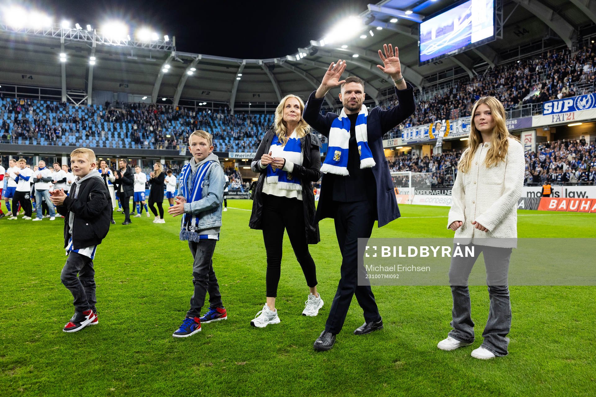 IFK Göteborgs Marcus Berg med familj hyllas