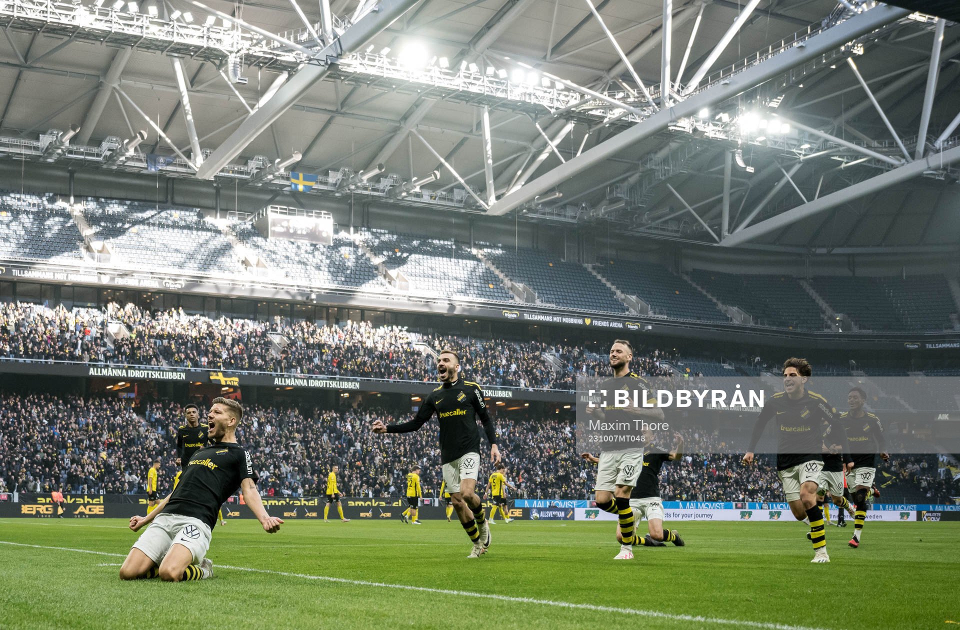 AIKs Anton Salétros jublar