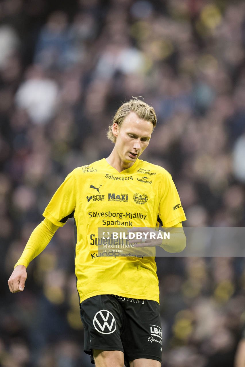 Mjällbys Alexander Johansson deppar