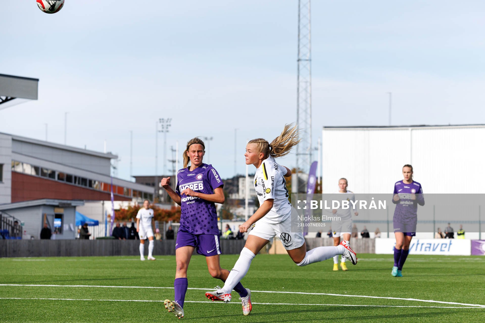 Jitexs Klara Svensson Senelius och AIKs Matilda Nildén