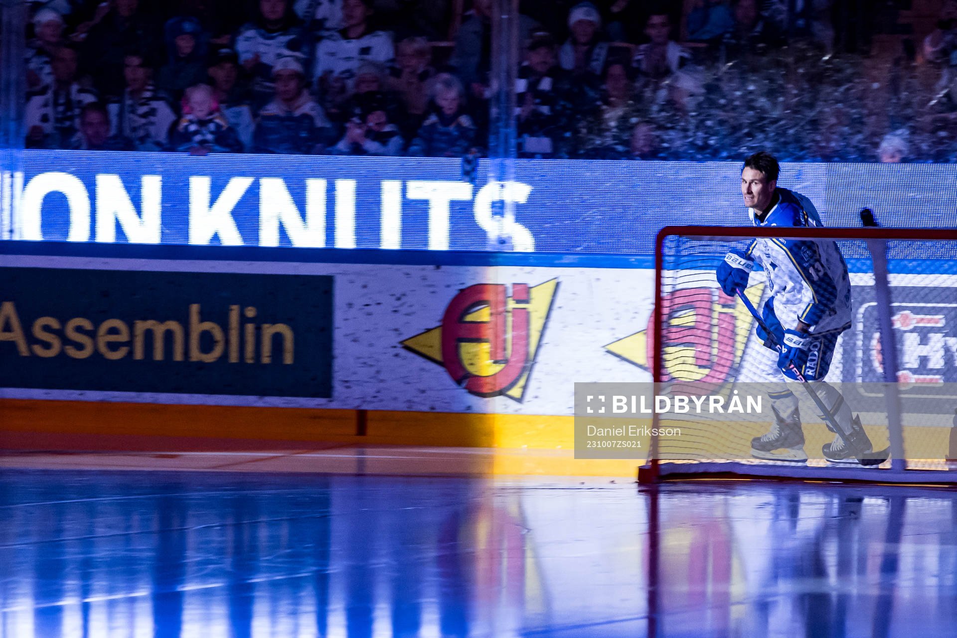 Leksands Jon Knuts innan ishockeymatchen i SHL mellan