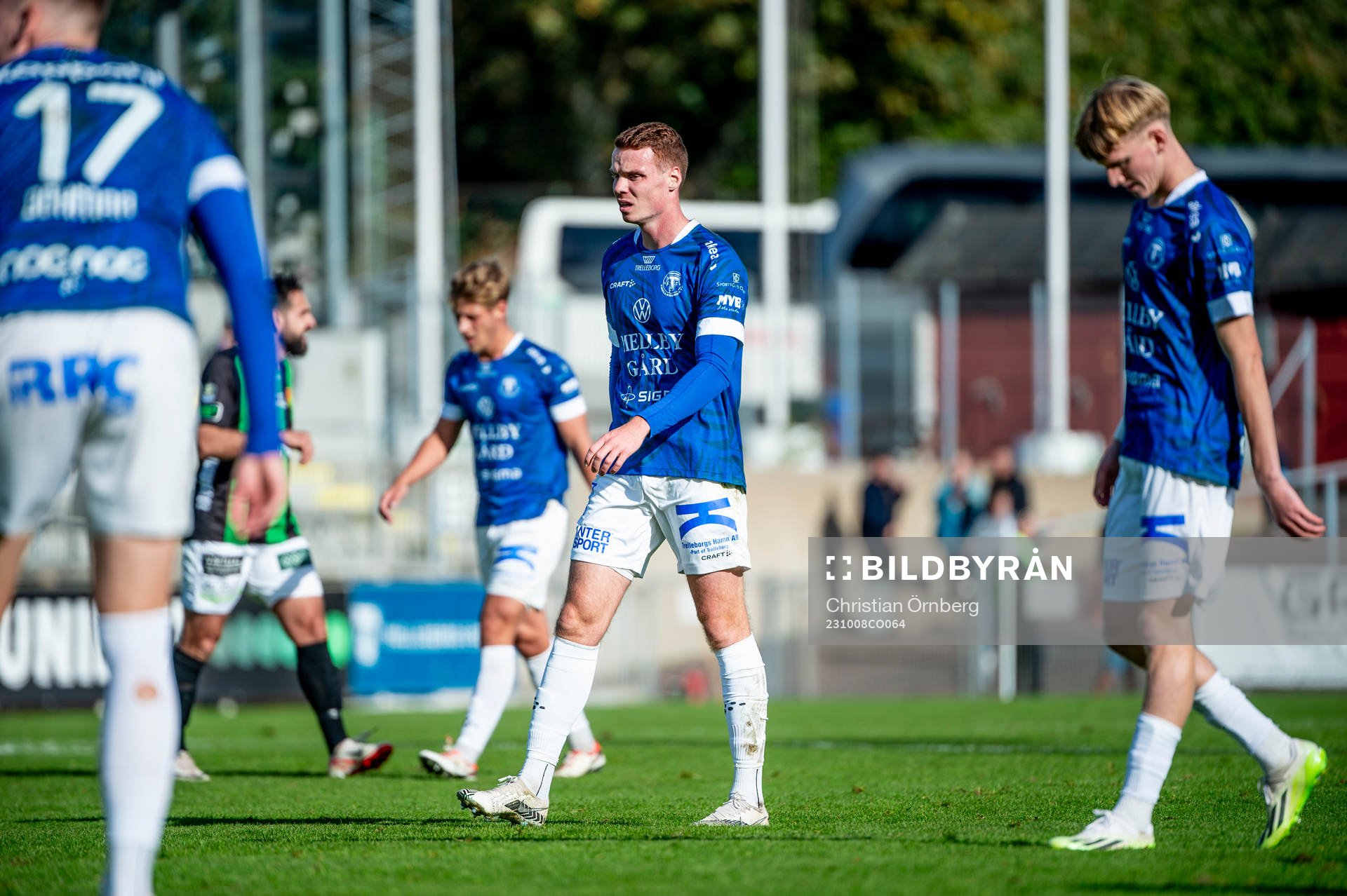 Trelleborgs Zander Hyltoft deppar med lagkamraterna