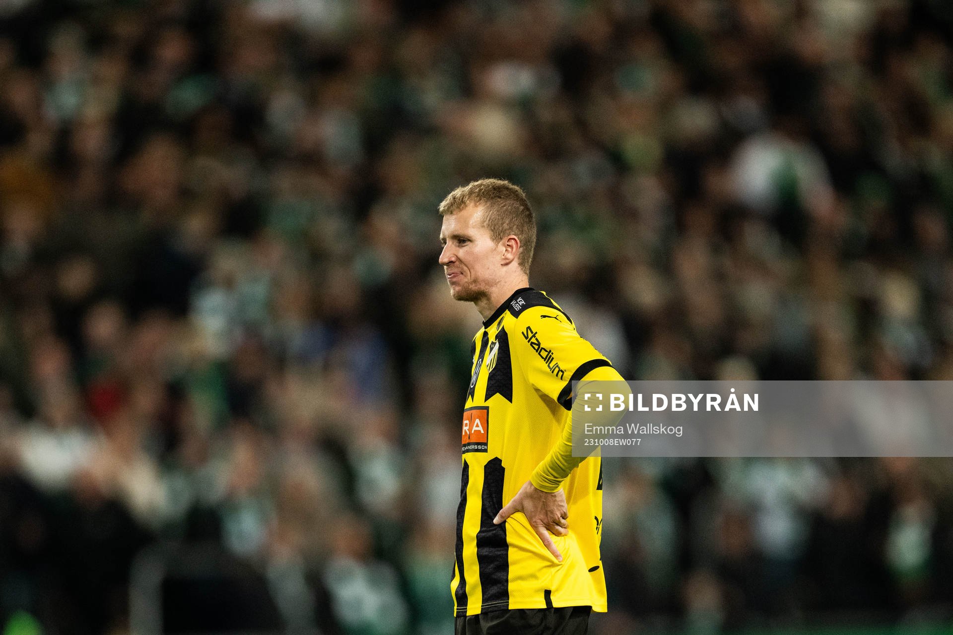 Häckens Simon Gustafson deppar