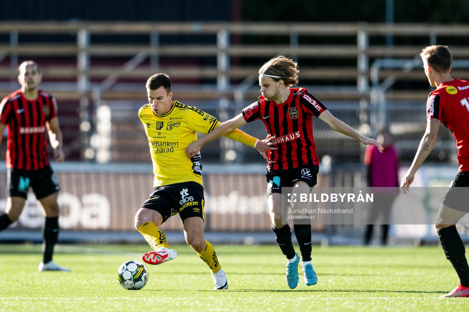 Elfsborgs Andri Fannar Baldursson och Brommapojkarnas Oscar