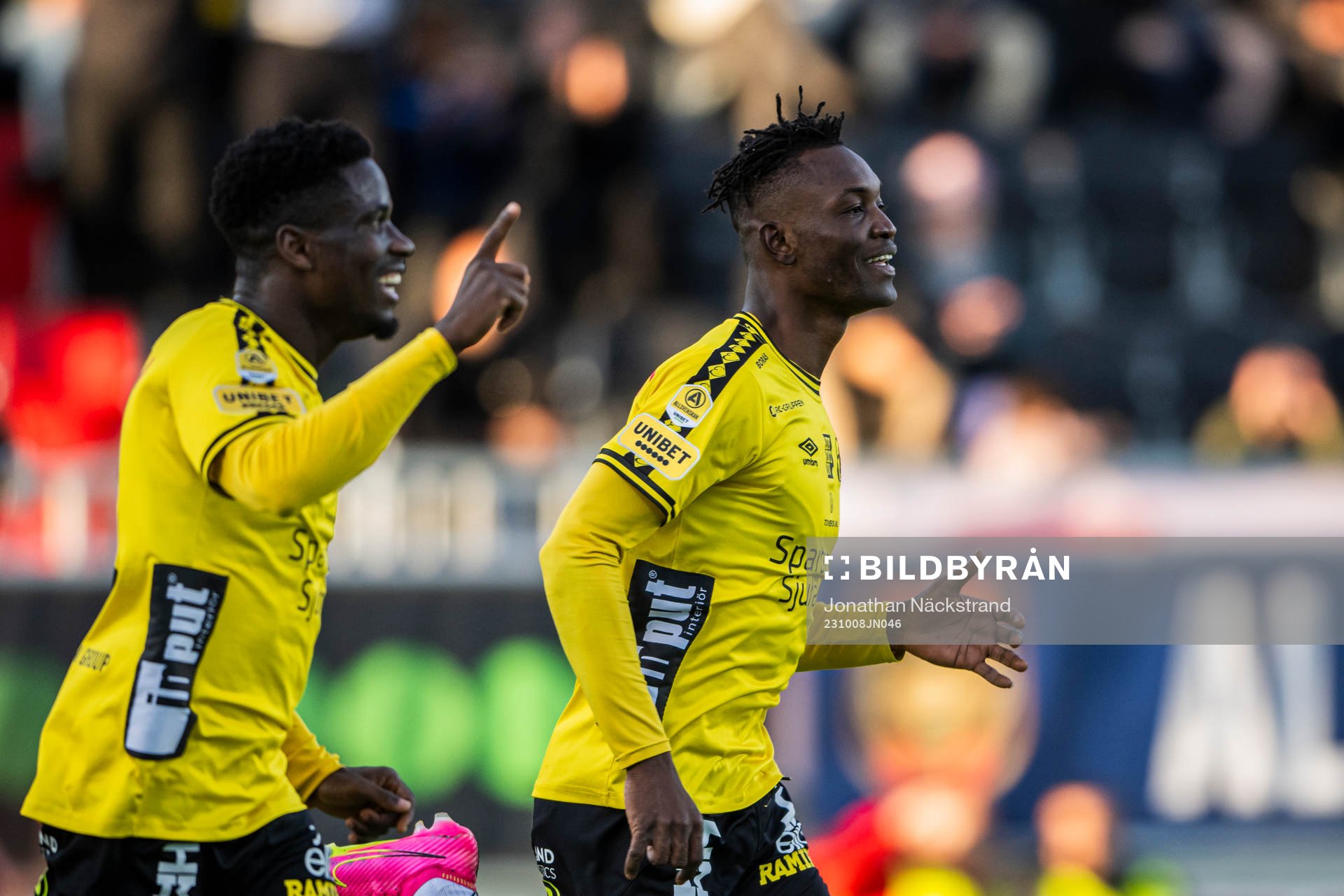 Elfsborgs Jalal Abdullai och Michael Baidoo jublar
