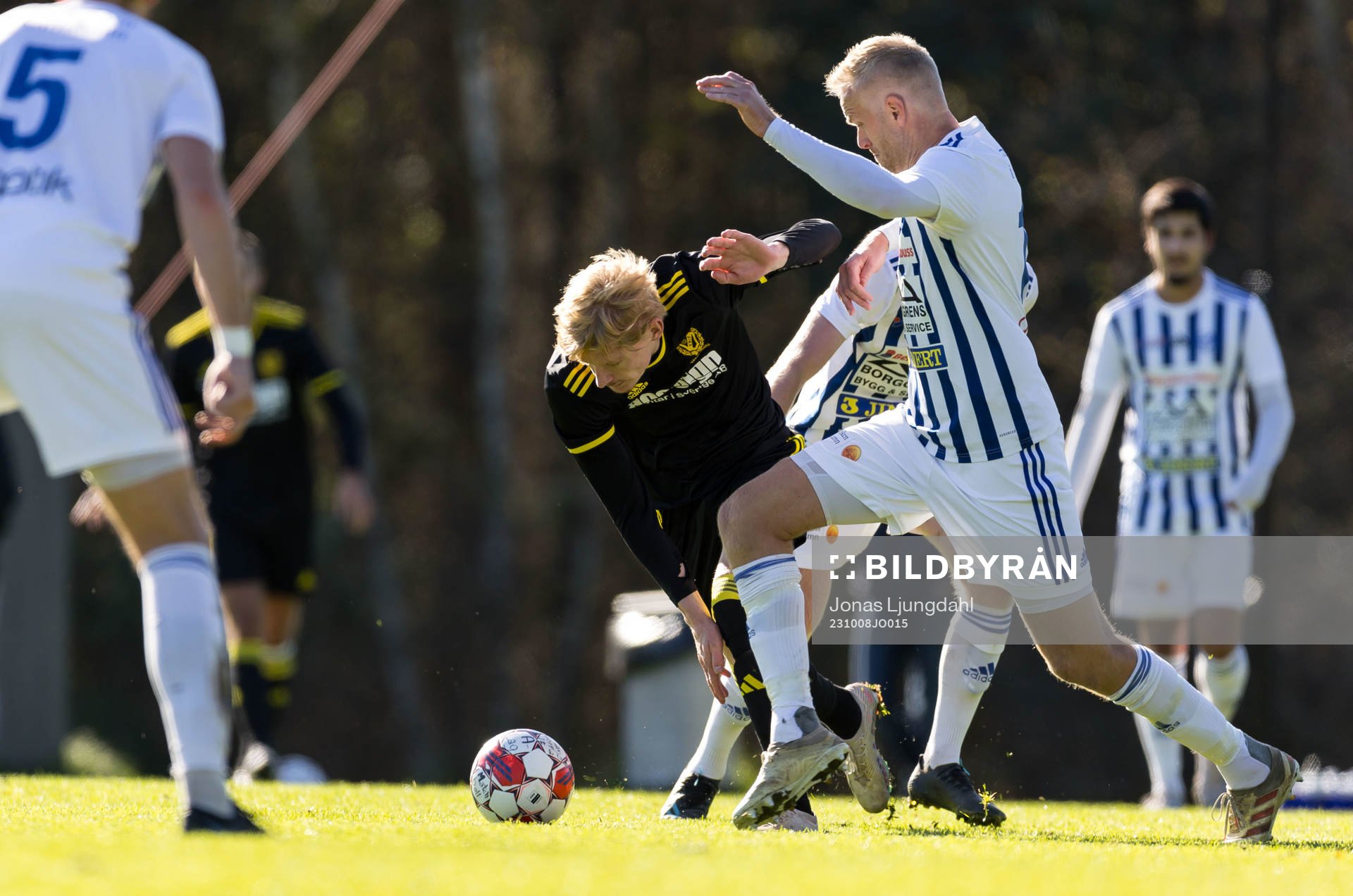Växjö Norras Bastian Gustafsson och IFK Karlshamns