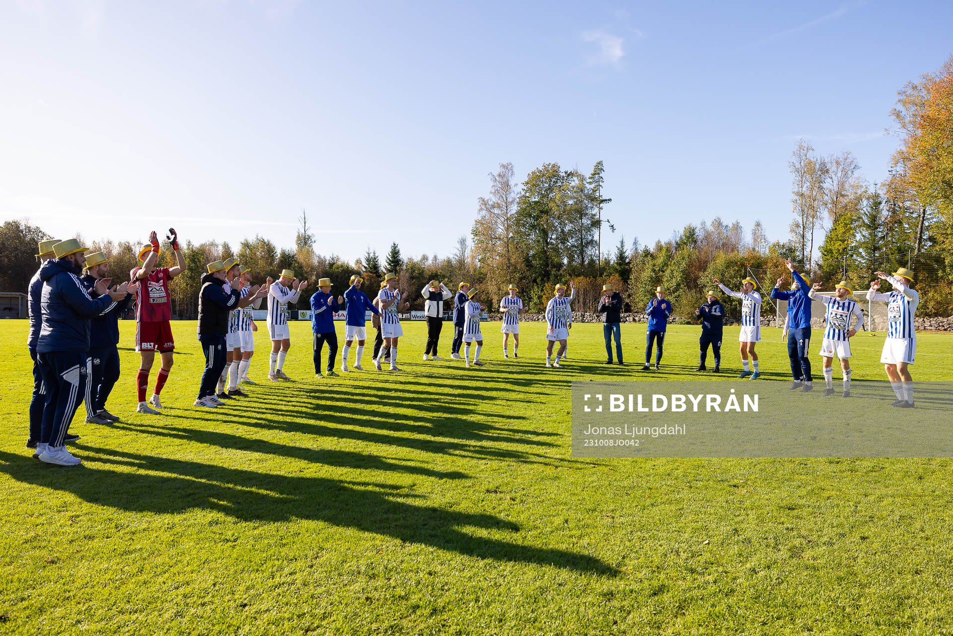 IFK Karlshamns spelare jublar