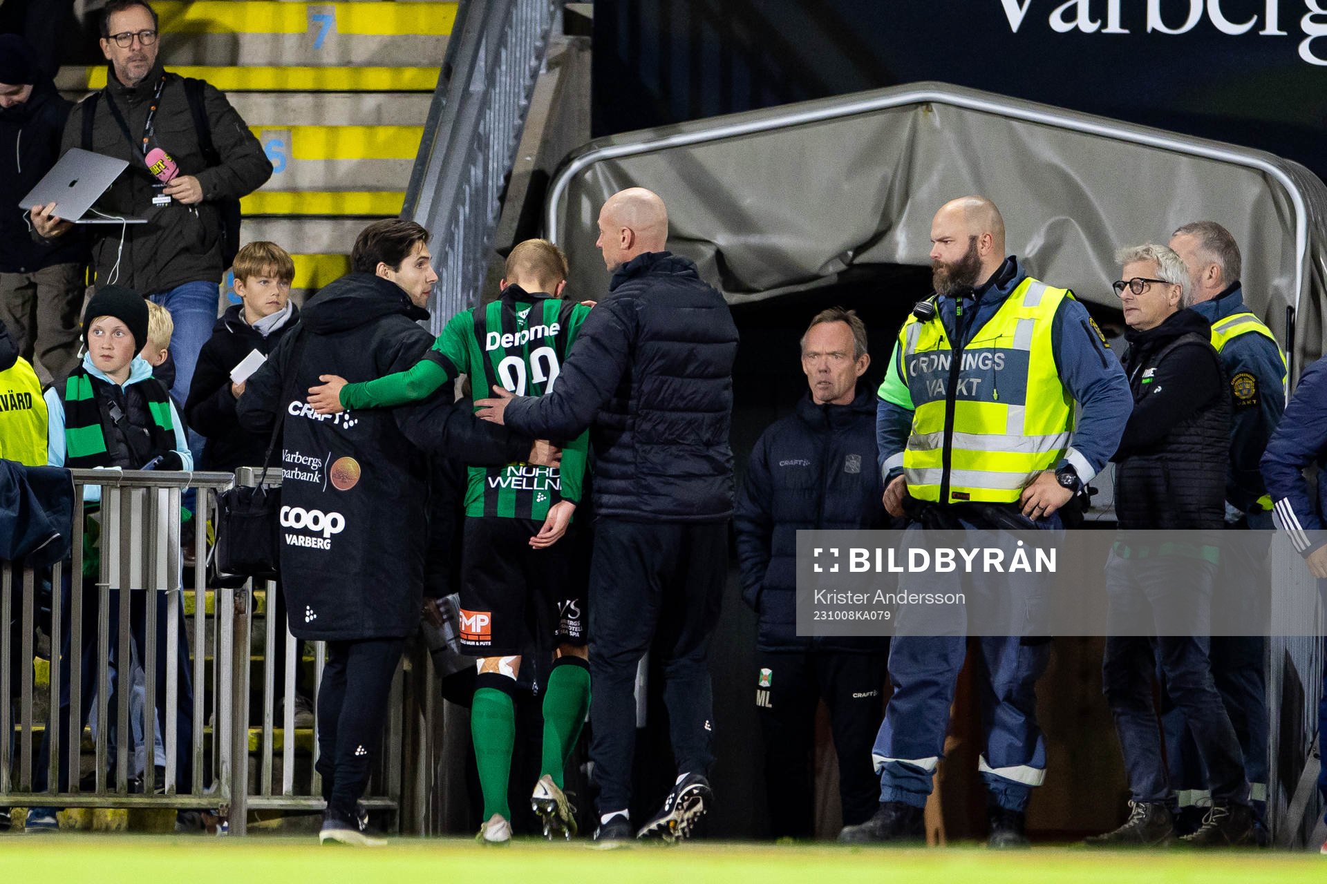 Varbergs Leo Frigell Jansson går av med skada